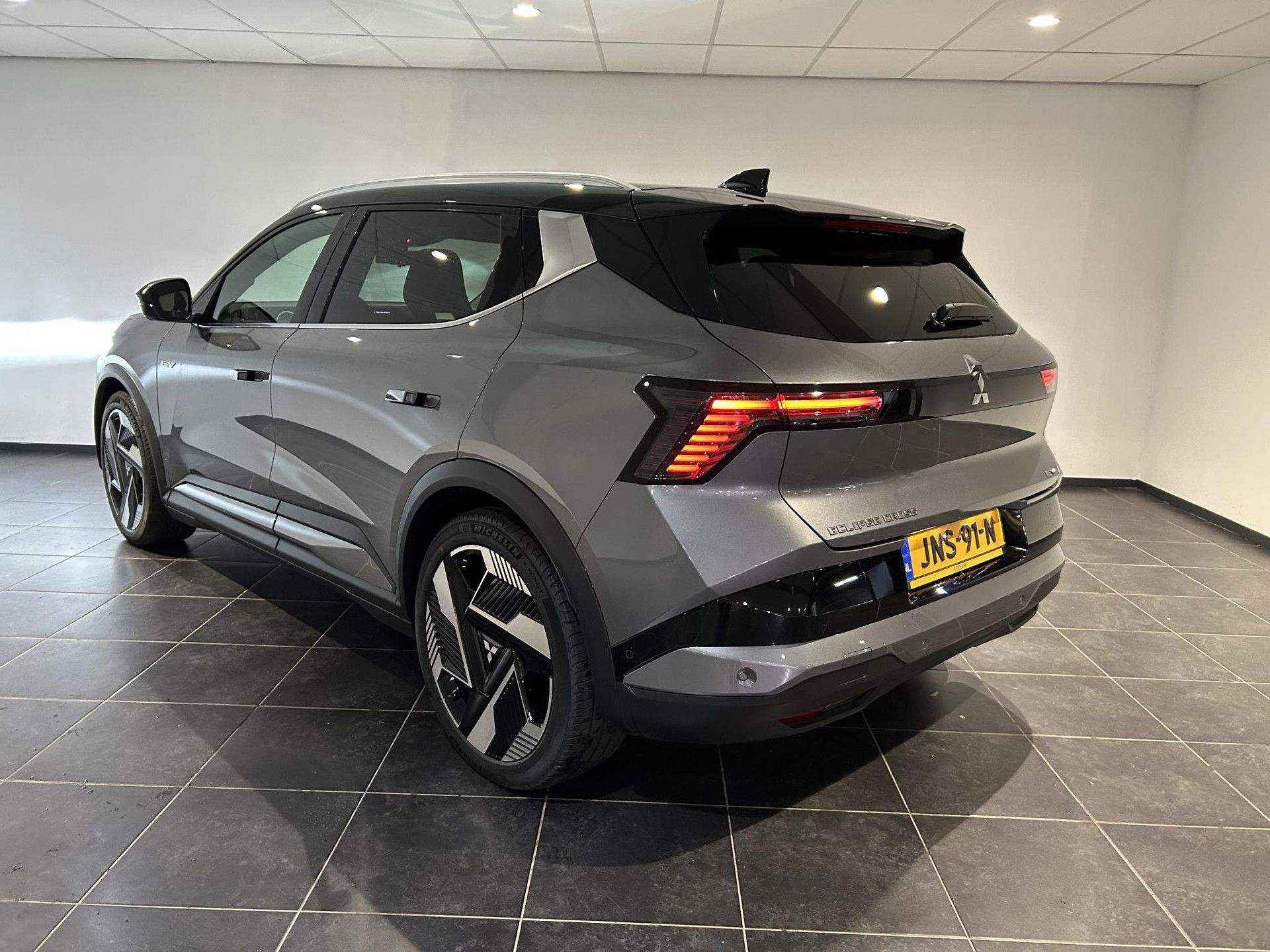 Mitsubishi EclipseCross met kenteken JNS-91-N – detailfoto