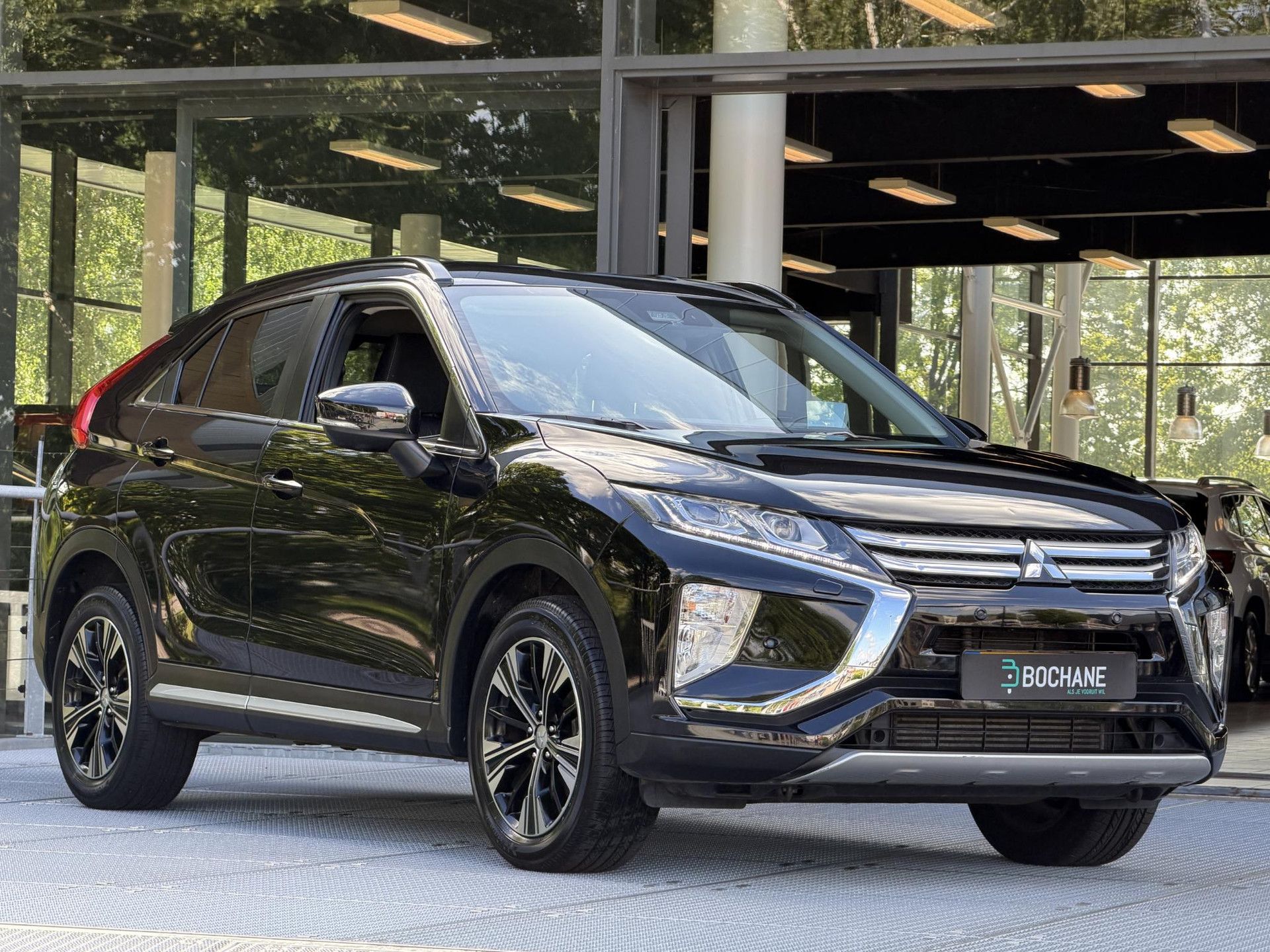 Mitsubishi EclipseCross met kenteken RP-268-J – detailfoto