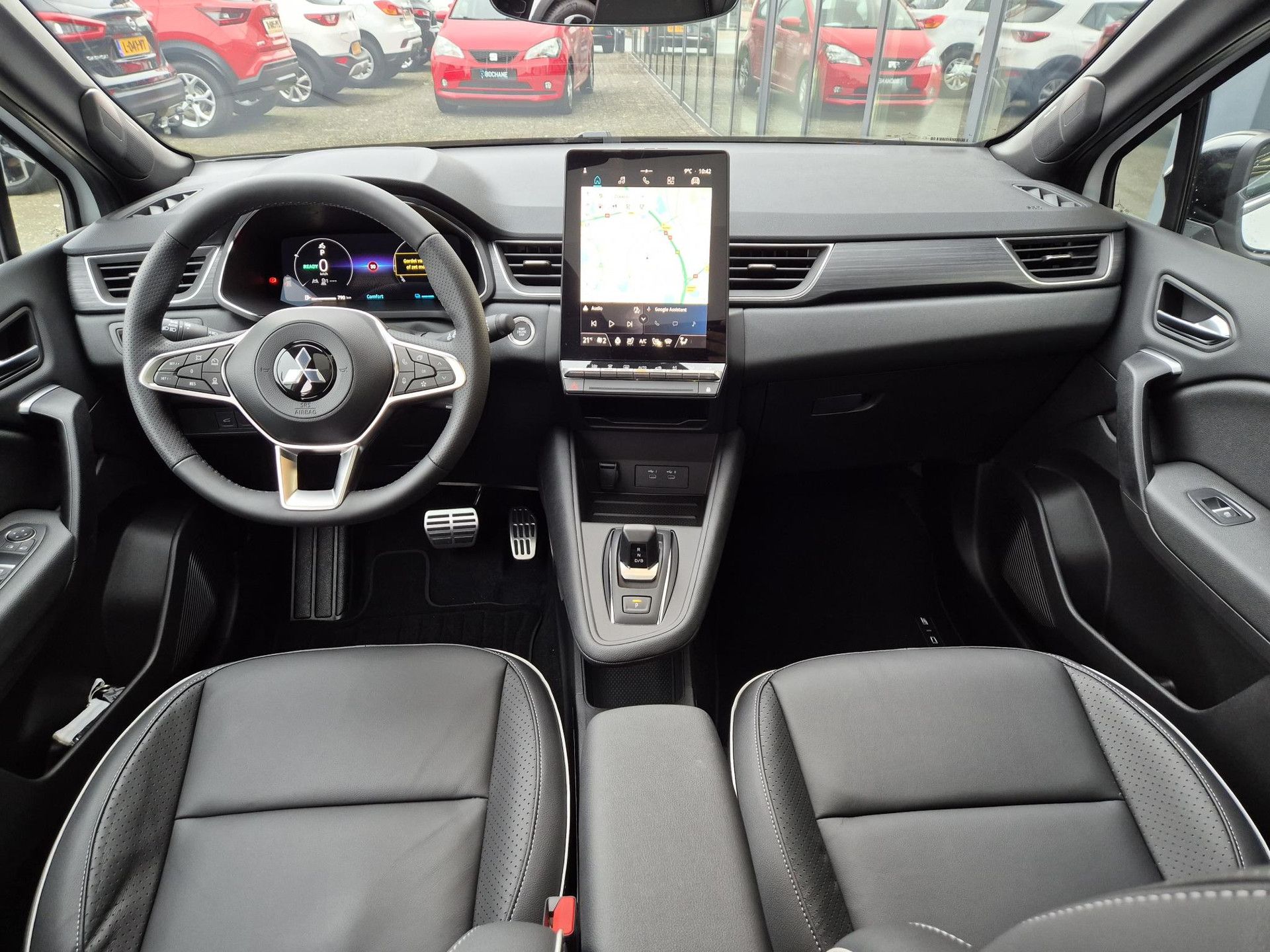 Mitsubishi Grandis met kenteken JNP-57-F – interieur