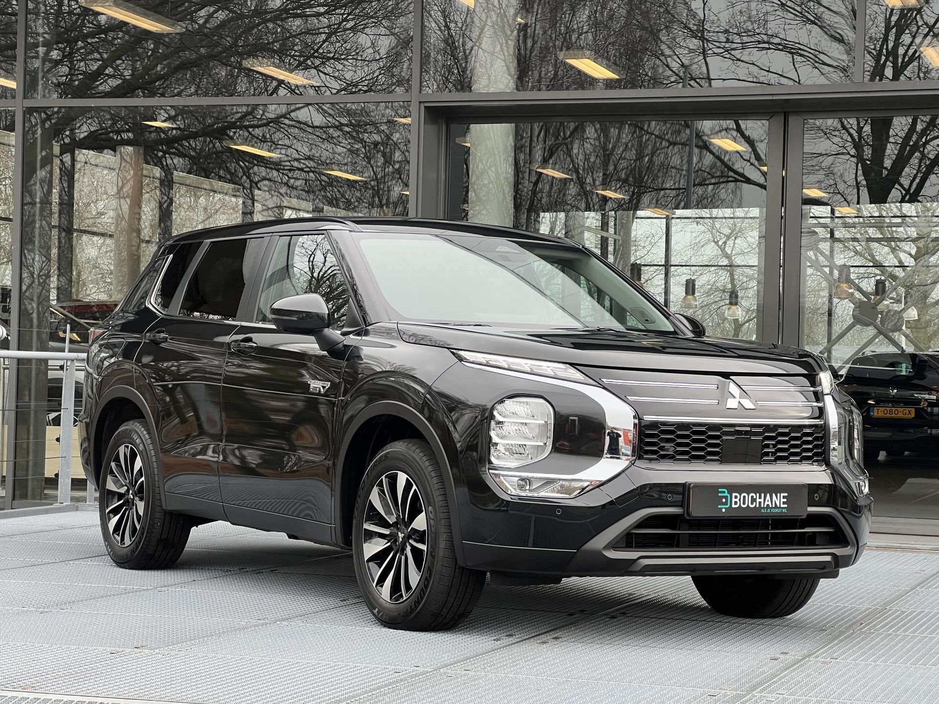 Mitsubishi Outlander met kenteken HJB-94-P – detailfoto