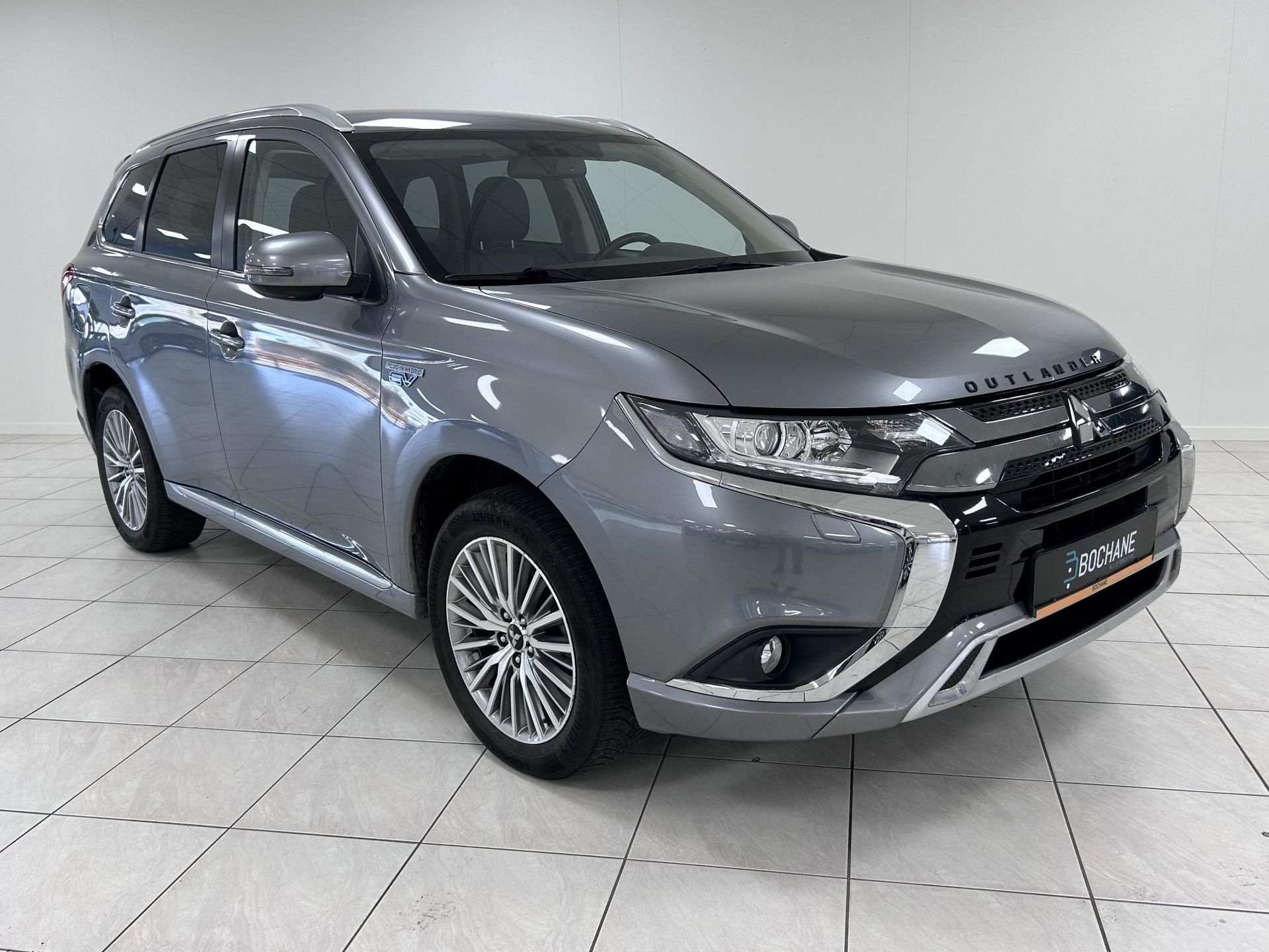 Mitsubishi Outlander met kenteken P-436-TS – detailfoto