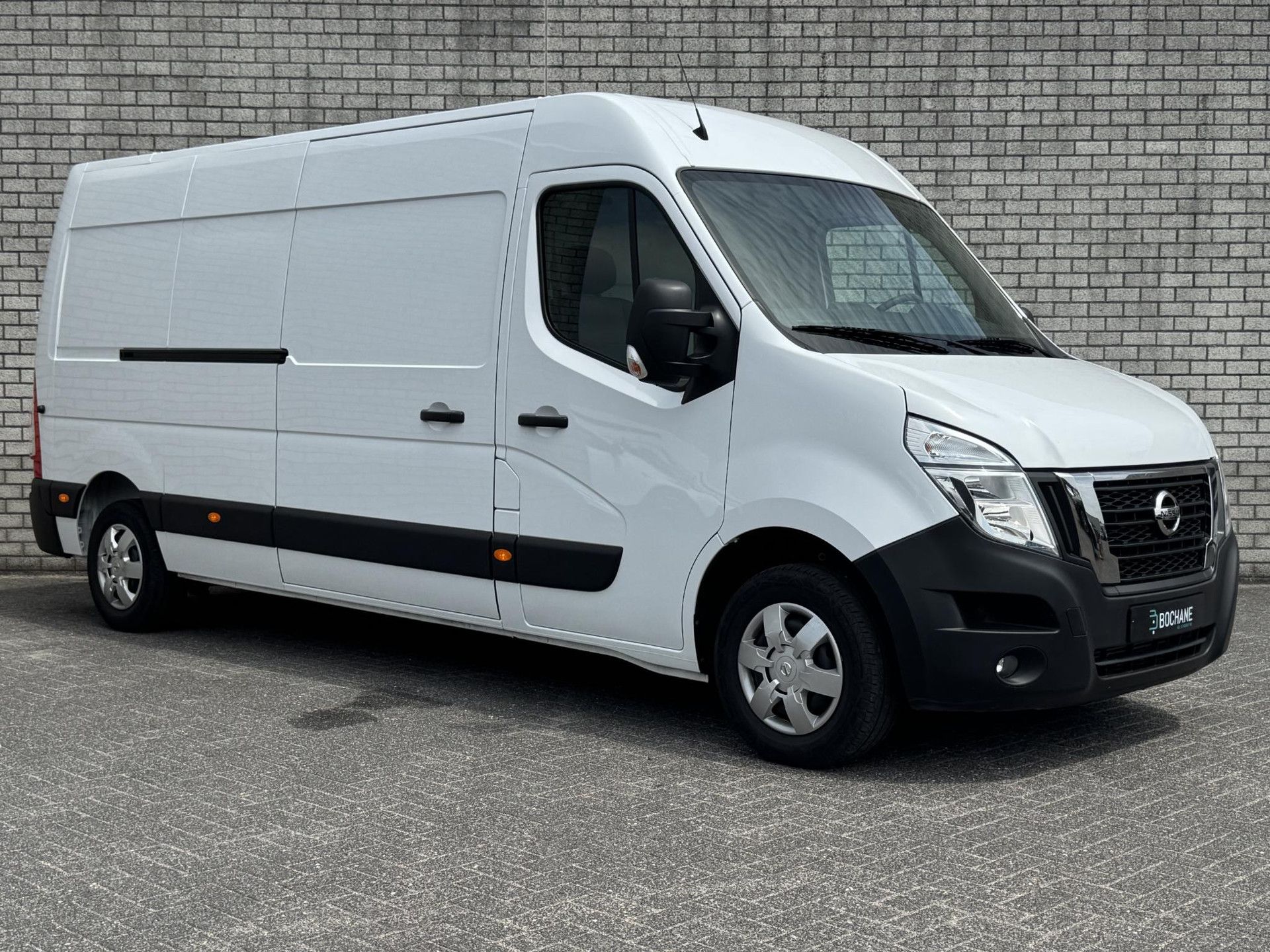 Nissan Interstar met kenteken V-85-GXL – detailfoto