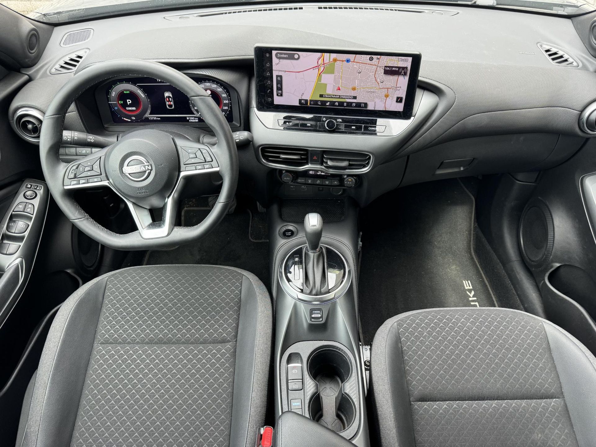 Nissan Juke met kenteken HLR-70-Z – interieur