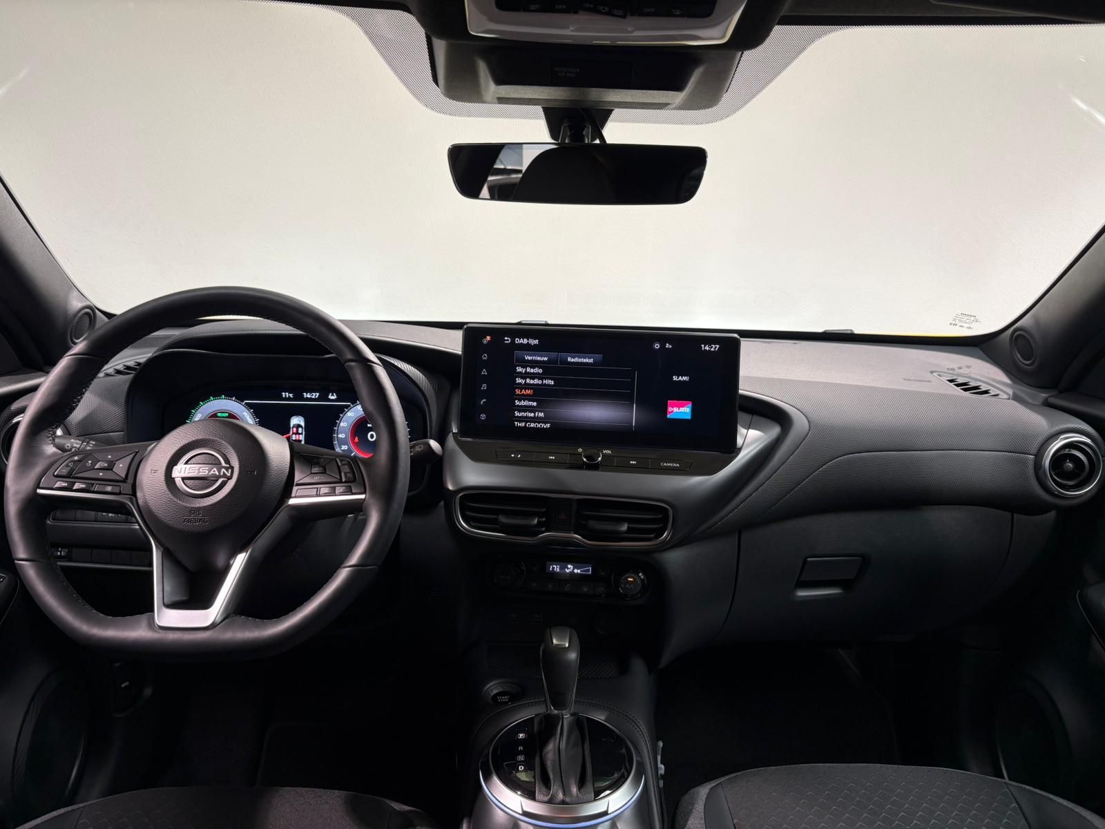 Nissan Juke met kenteken HZN-70-L – interieur