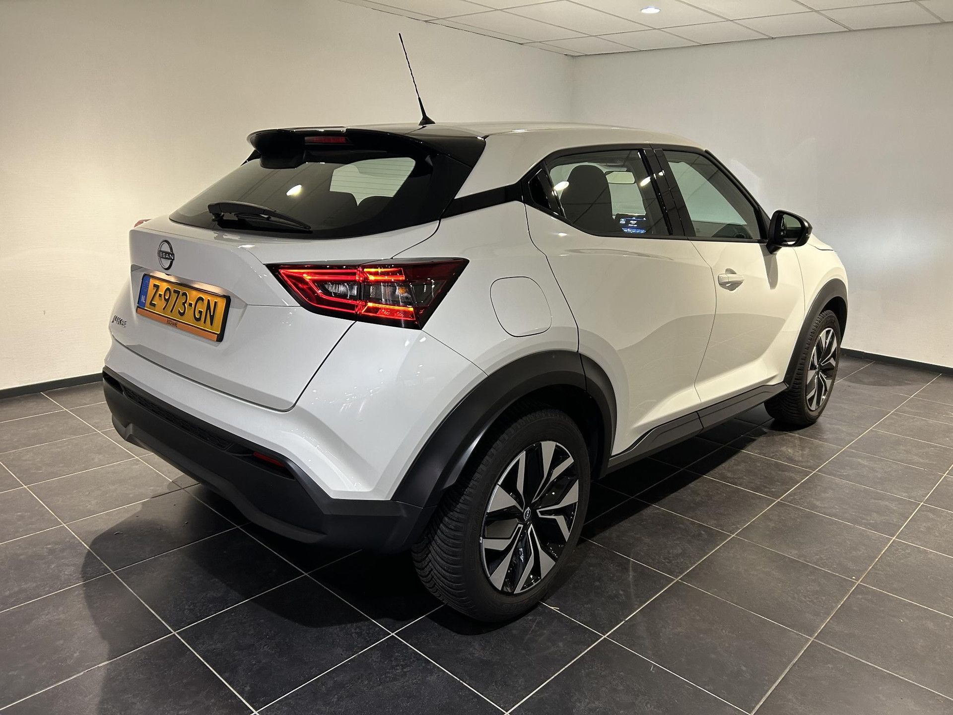 Nissan Juke met kenteken Z-973-GN – achteraanzicht