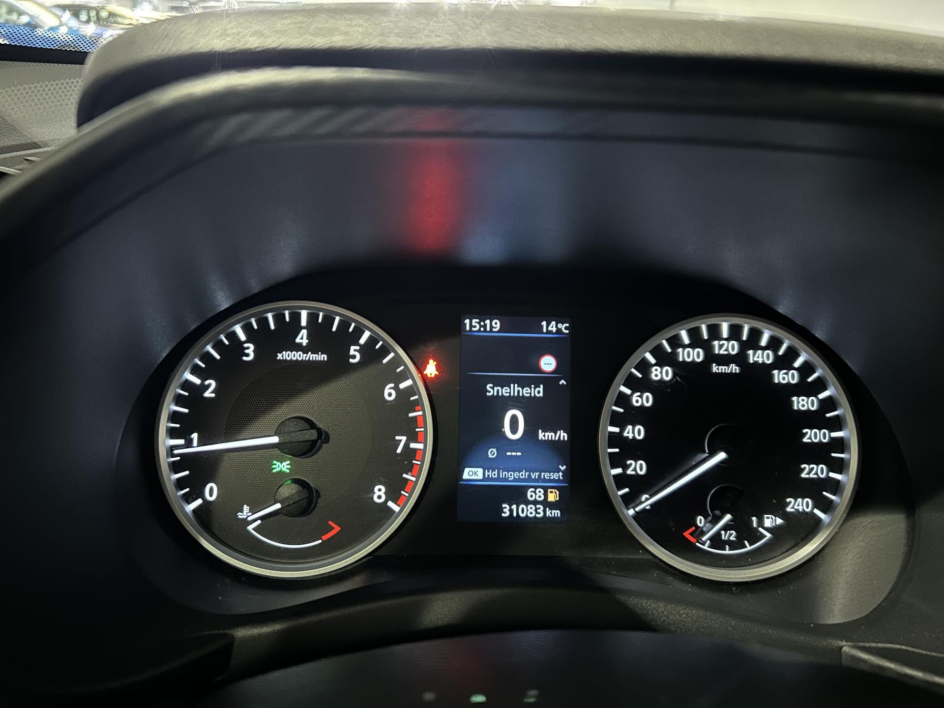 Nissan Juke met kenteken Z-973-GN – dashboard