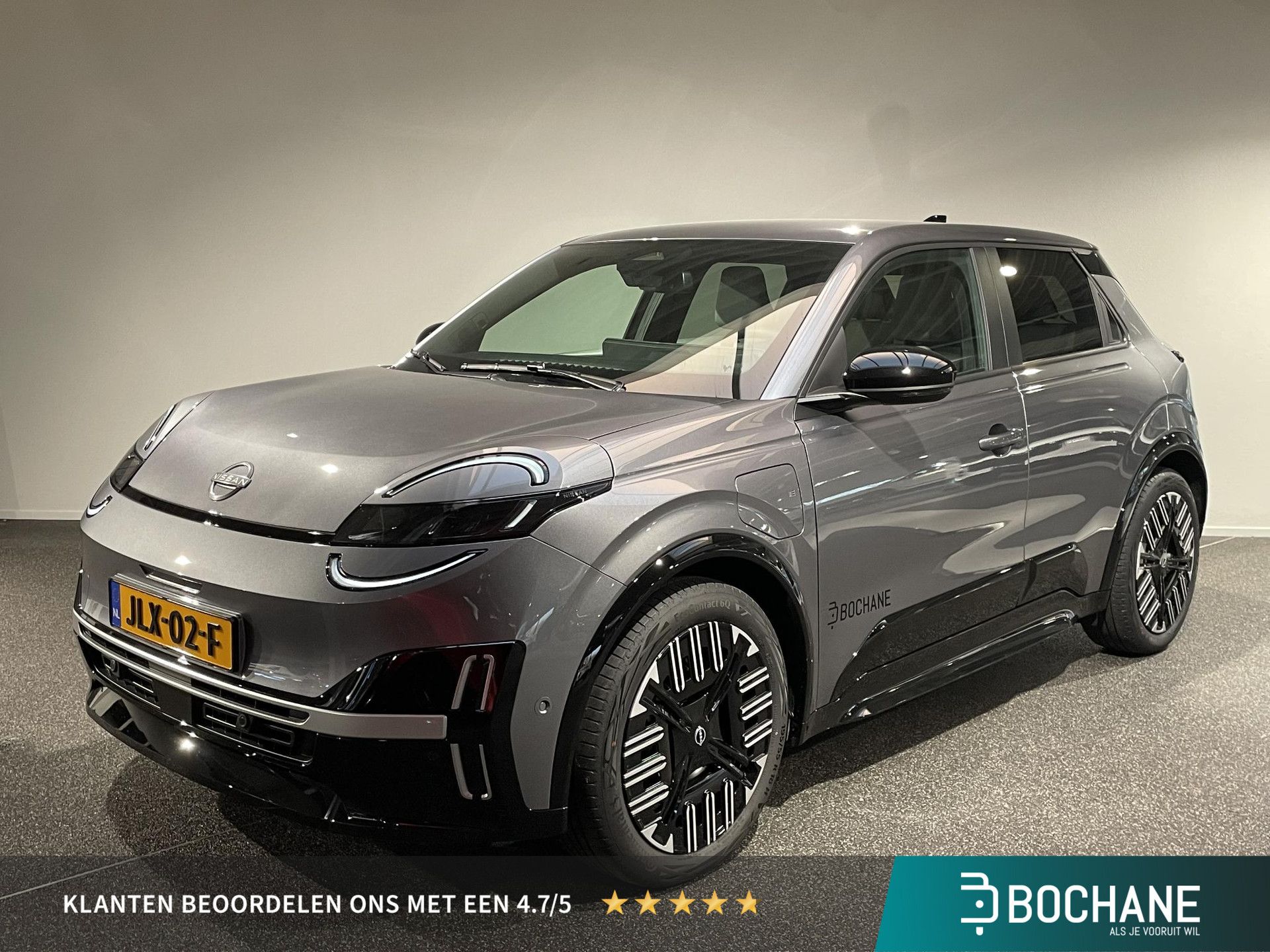 Nissan Micra met kenteken JLX-02-F – vooraanzicht