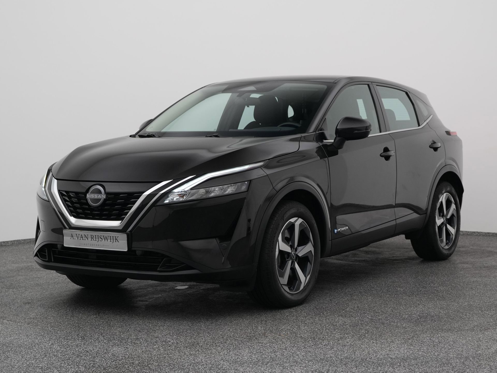Nissan QASHQAI met kenteken KHP-33-P – vooraanzicht