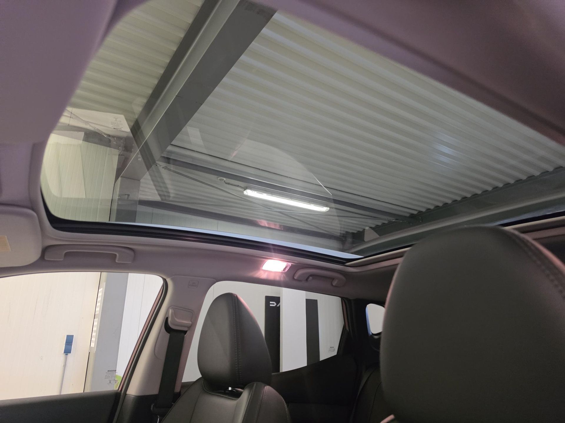 Nissan QASHQAI met kenteken H-069-LS – dashboard