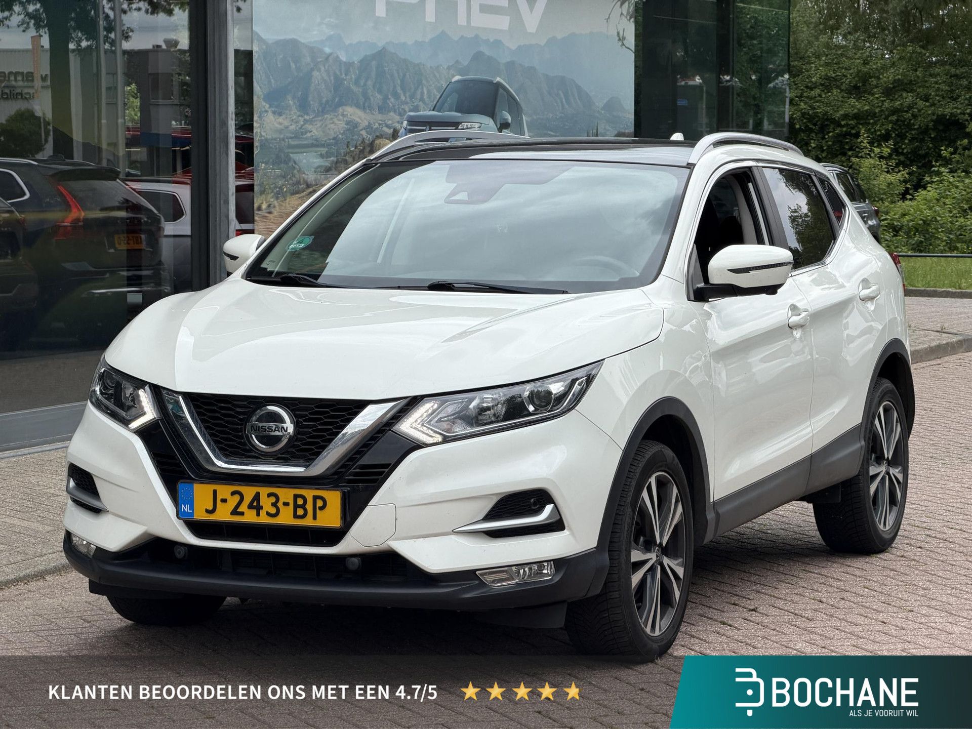 Nissan QASHQAI met kenteken J-243-BP – vooraanzicht