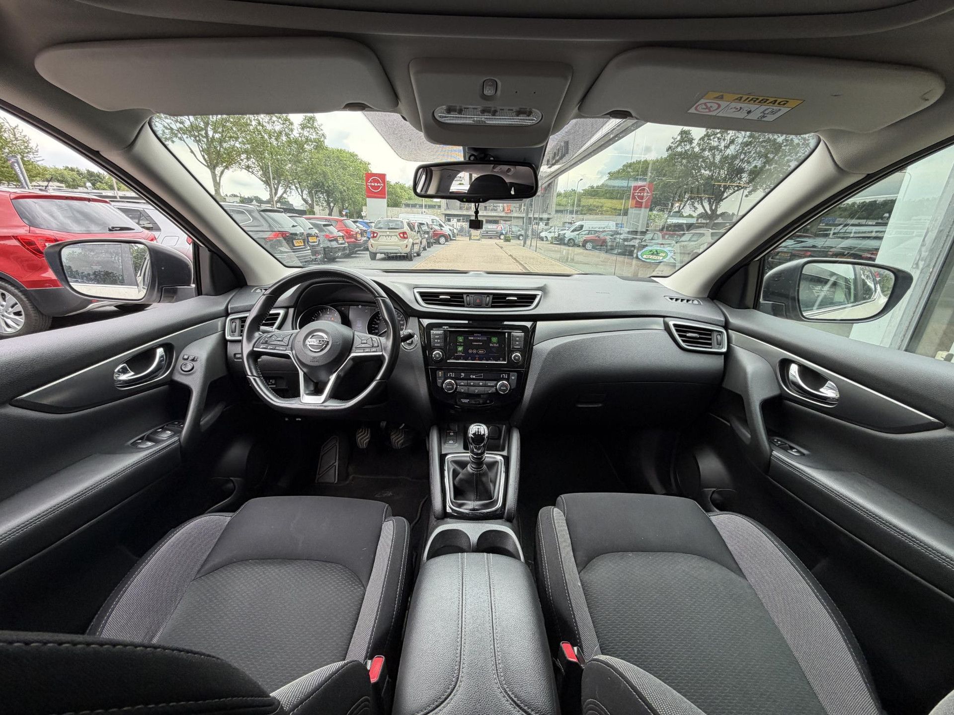 Nissan QASHQAI met kenteken J-243-BP – dashboard