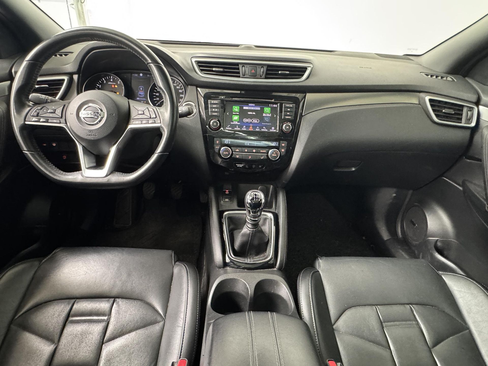 Nissan QASHQAI met kenteken K-397-LB – interieur