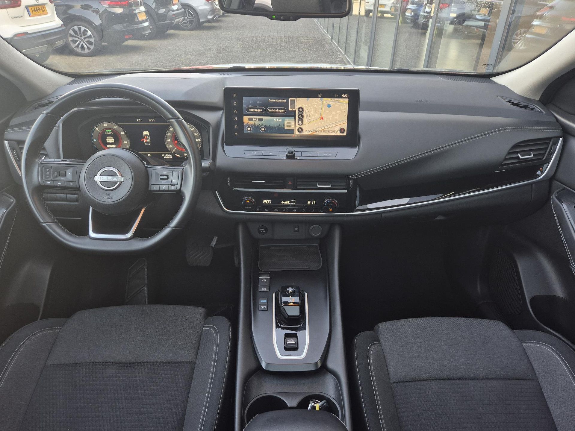 Nissan QASHQAI met kenteken KDP-44-K – interieur