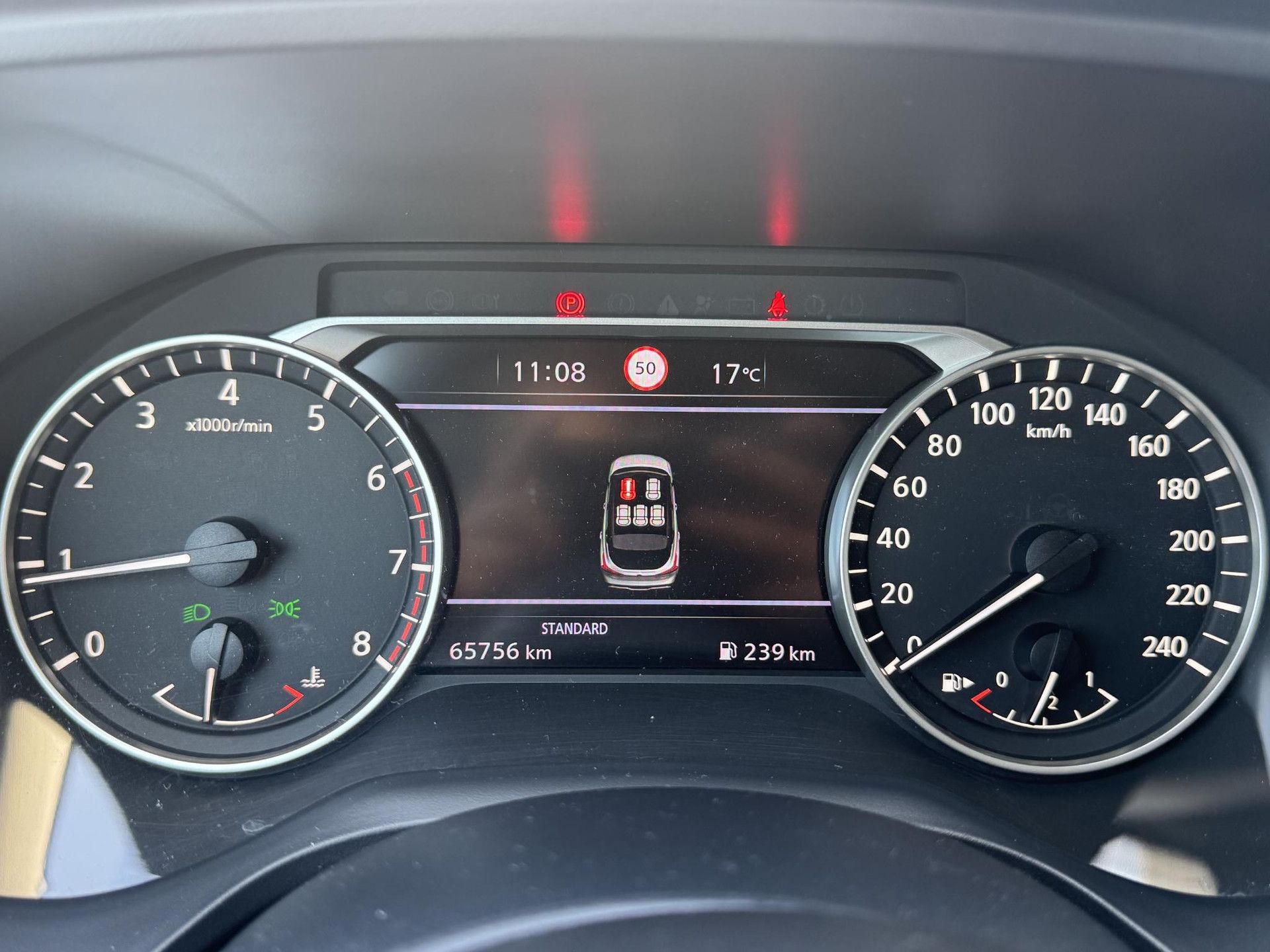 Nissan QASHQAI met kenteken P-007-SX – dashboard