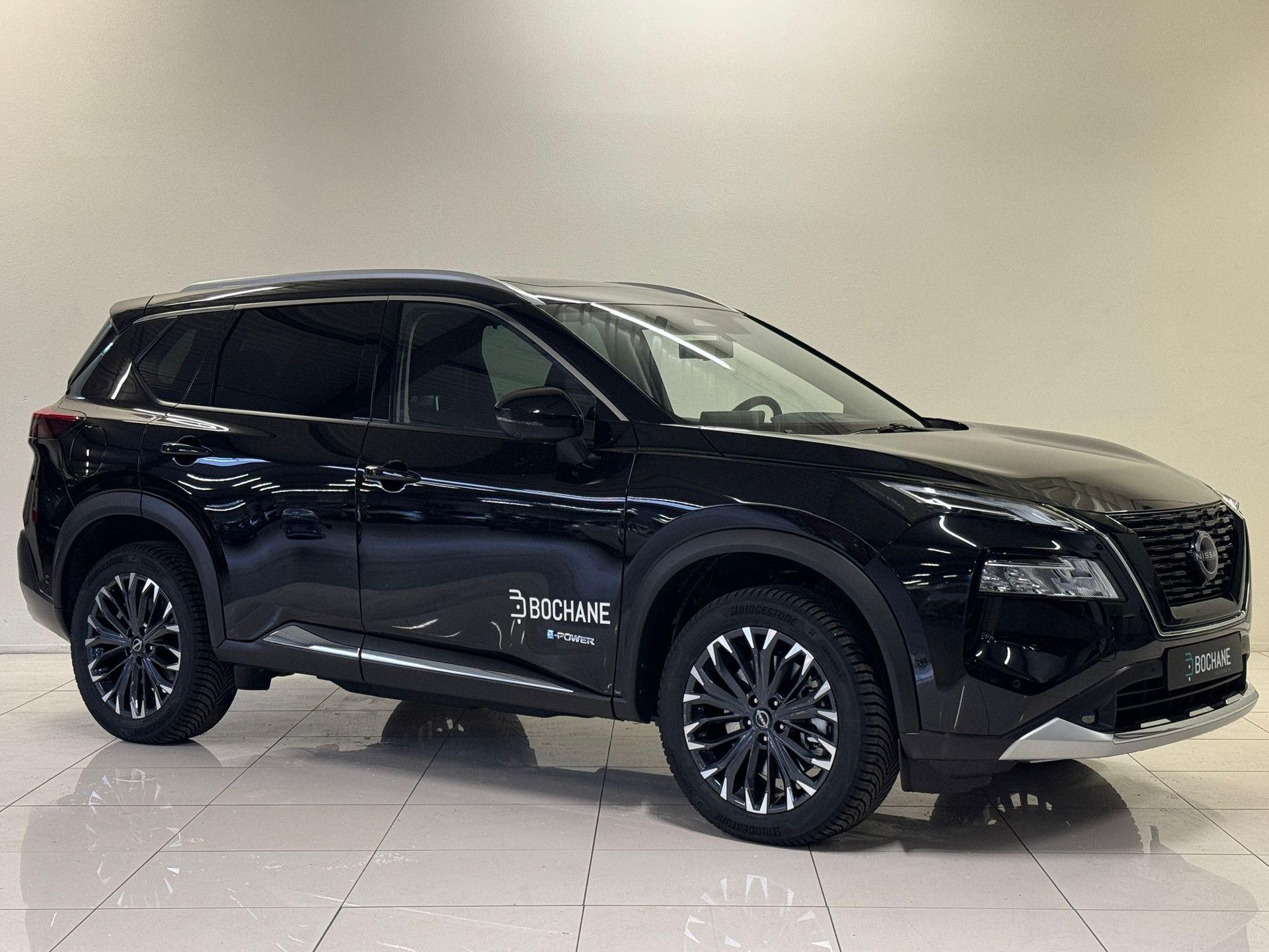 Nissan X-Trail met kenteken JHD-98-P – detailfoto