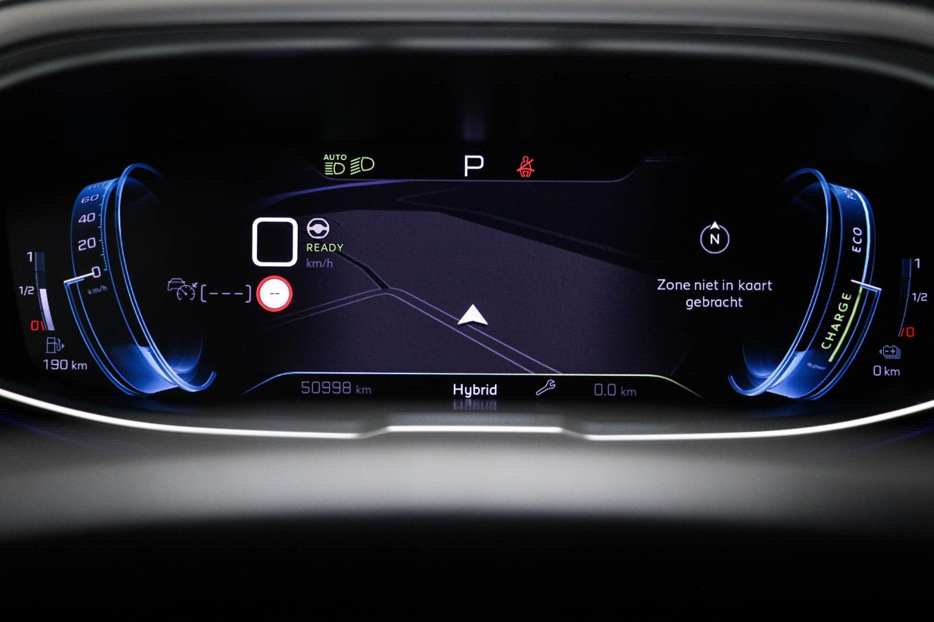 Peugeot 3008 met kenteken JTR-77-D – dashboard