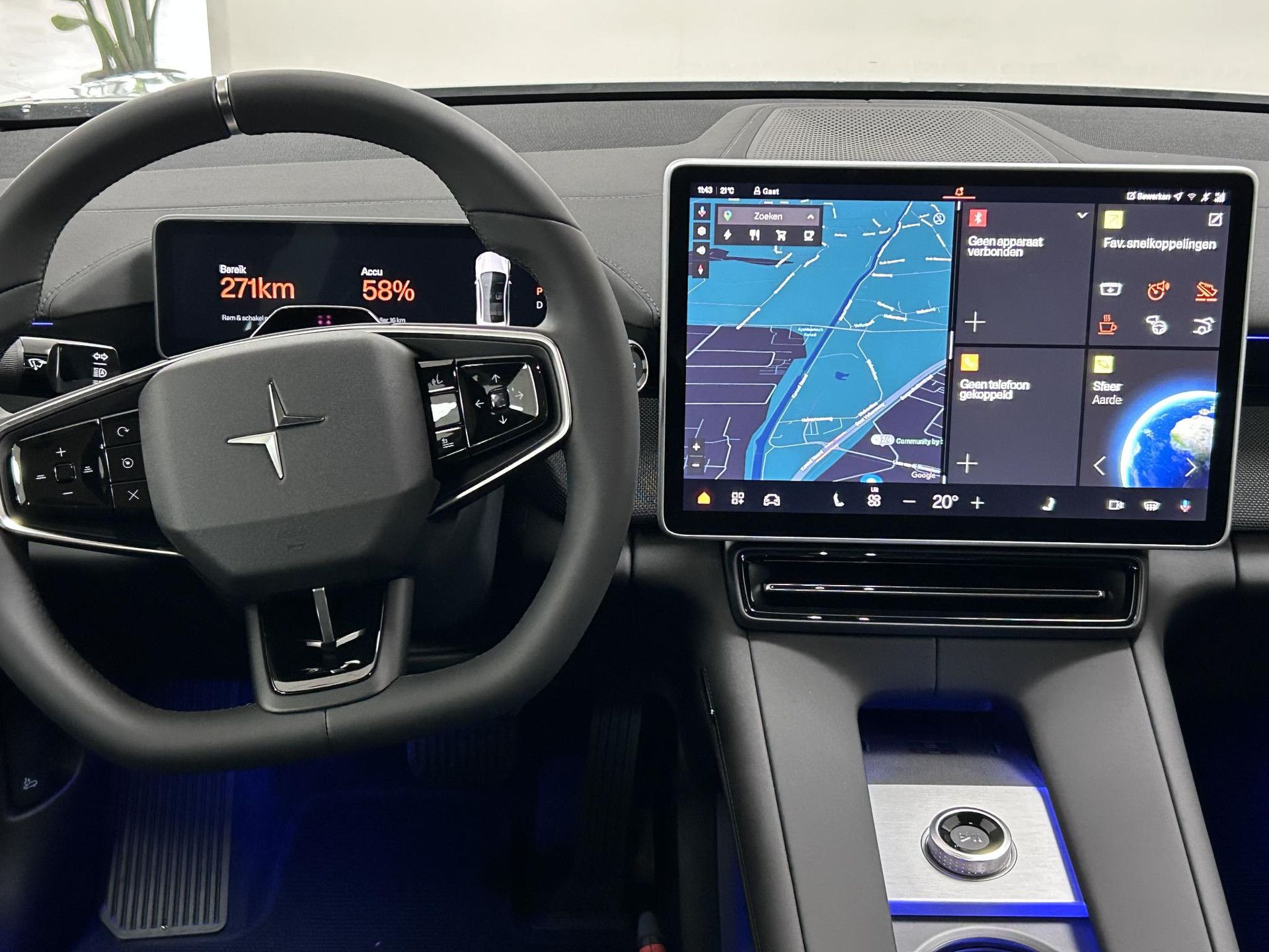 Polestar 4 met kenteken JRD-89-F – interieur