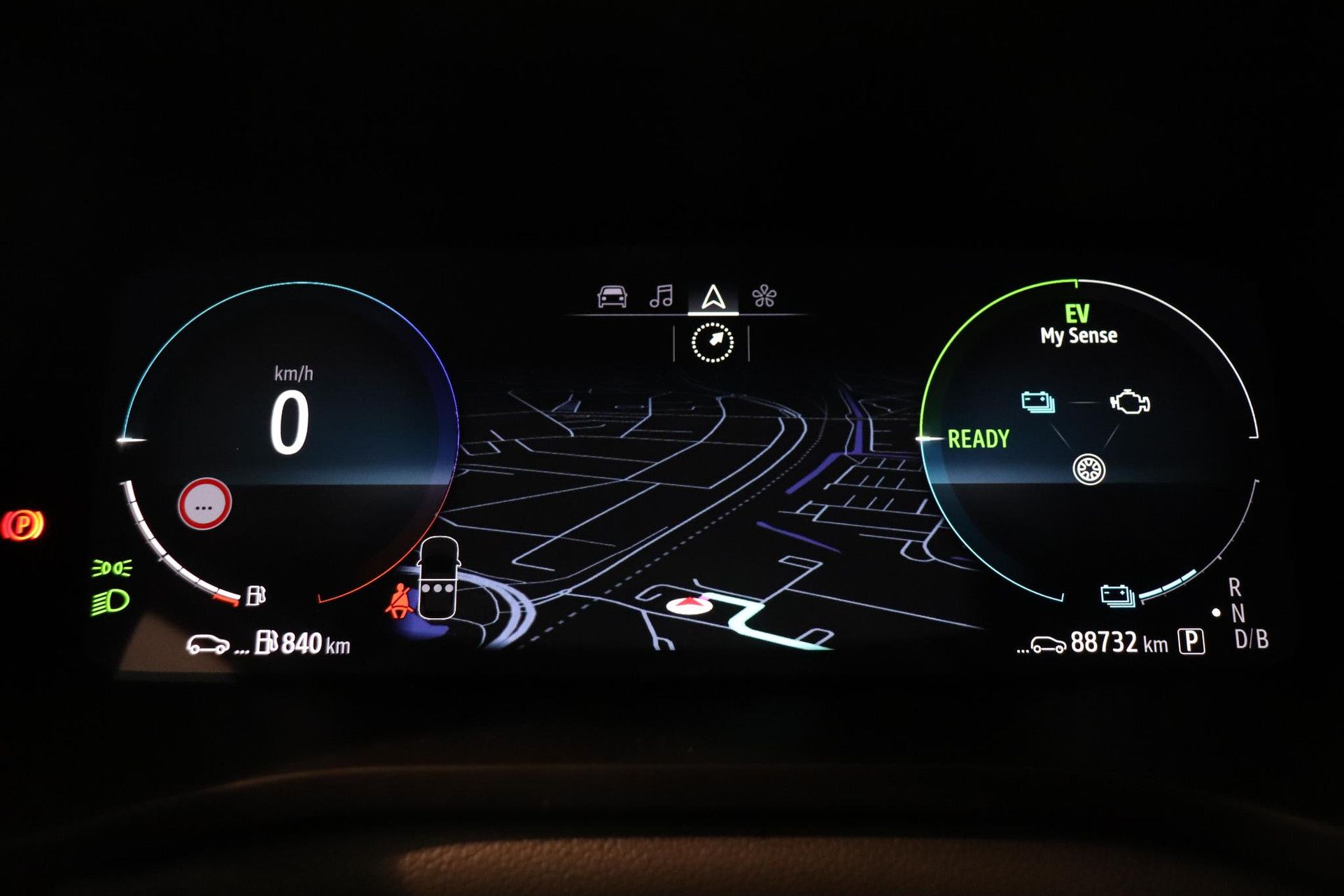 Renault Arkana met kenteken X-005-KV – dashboard