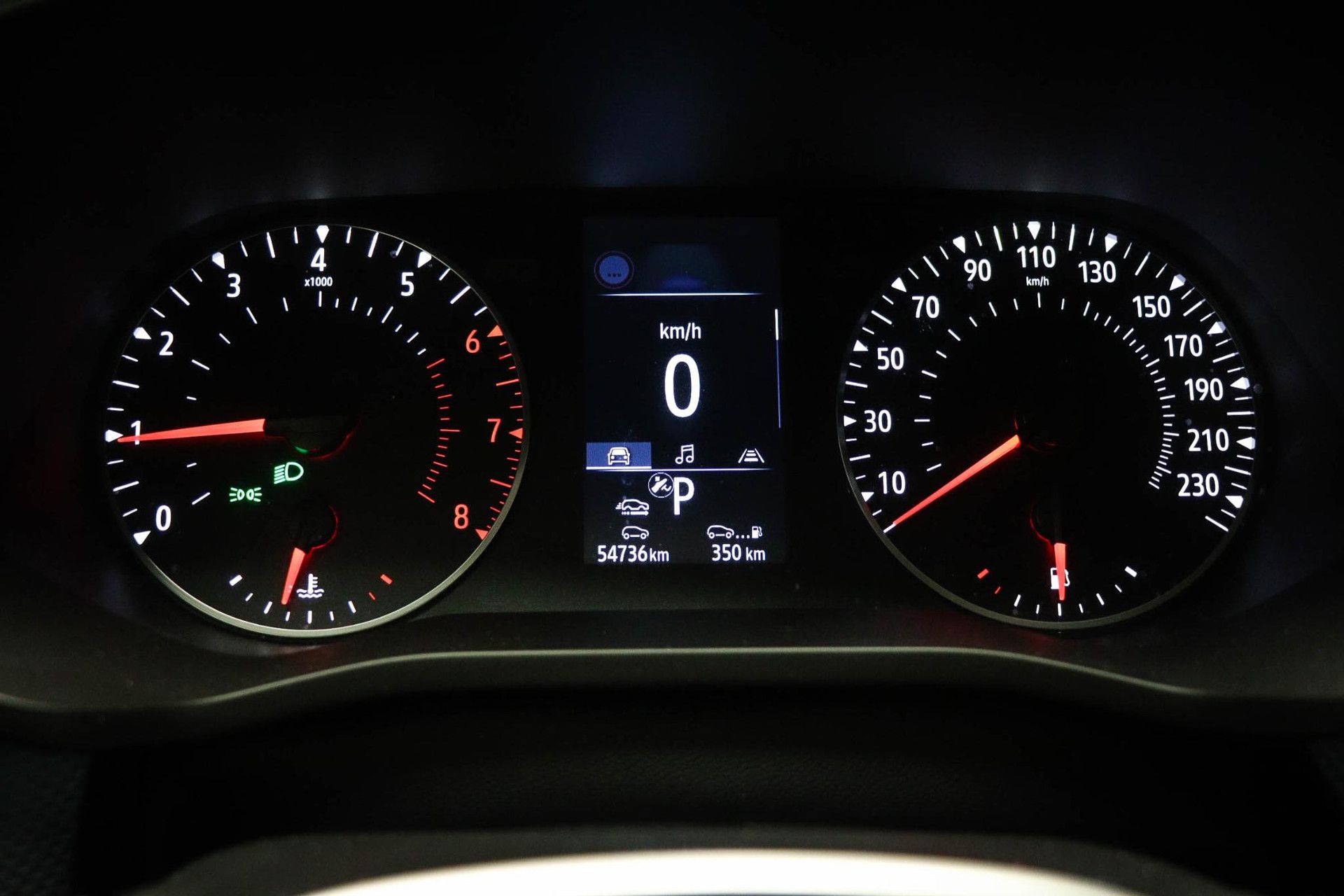 Renault Arkana met kenteken X-784-JN – dashboard