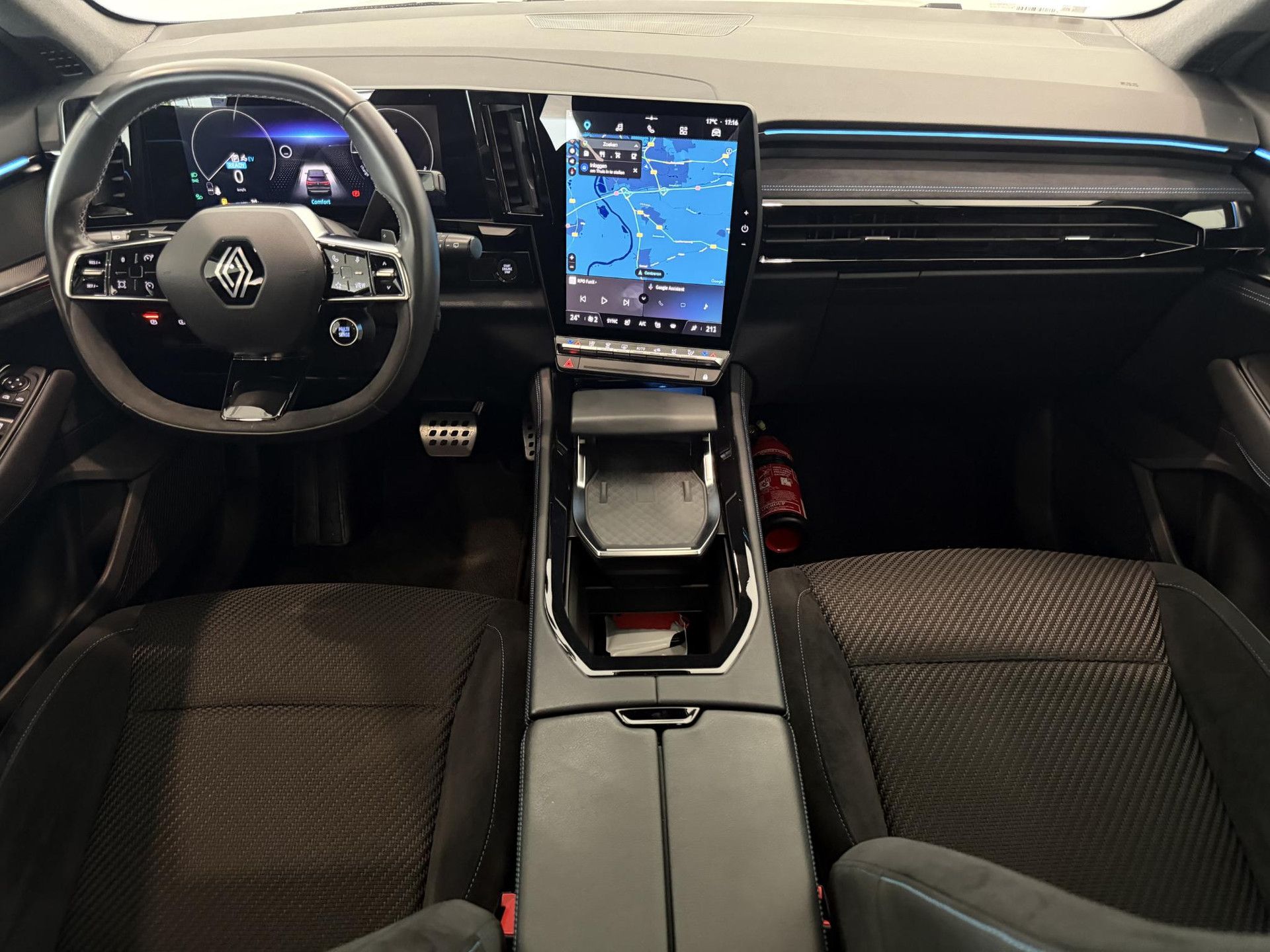 Renault Austral met kenteken KGL-92-Z – interieur