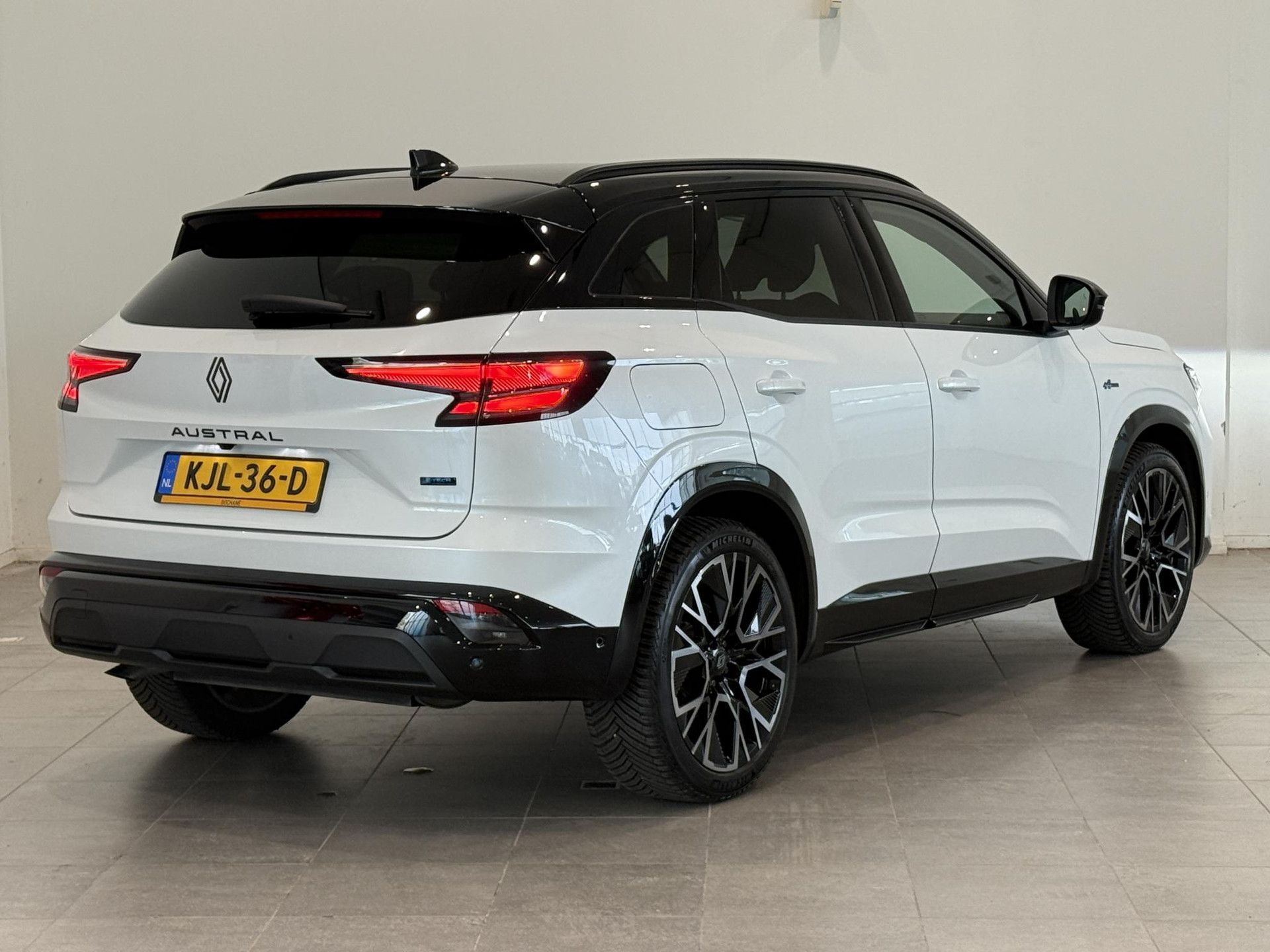 Renault Austral met kenteken KJL-36-D – achteraanzicht