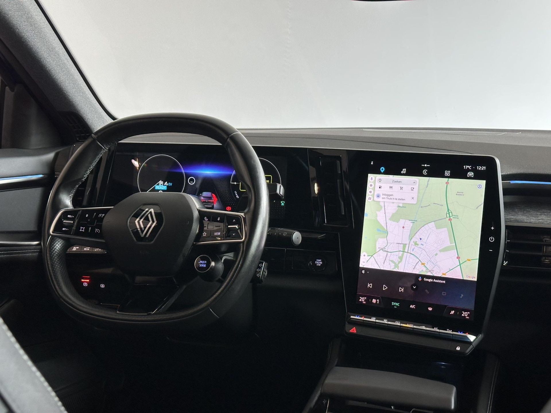 Renault Austral met kenteken S-731-HB – interieur