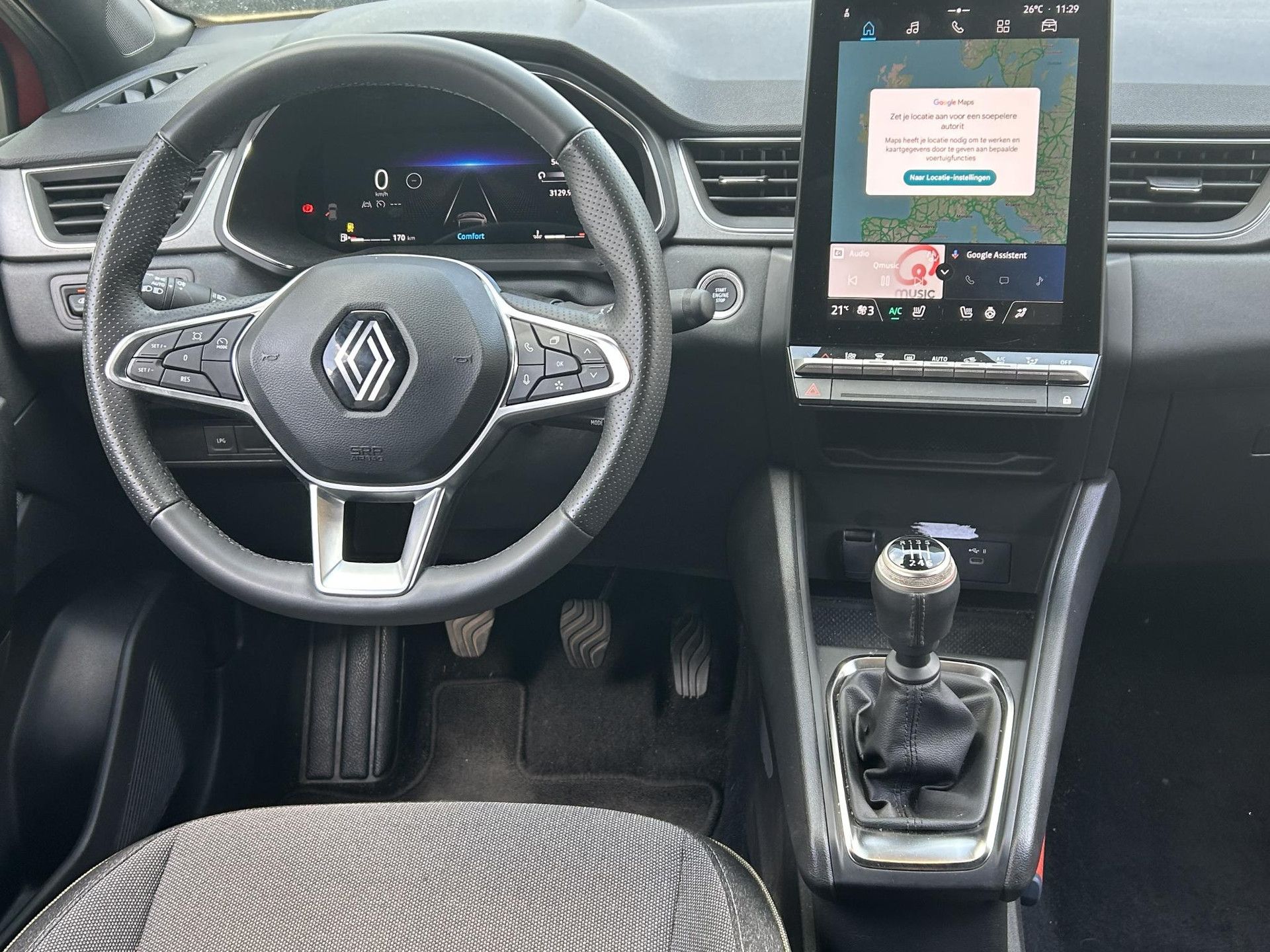 Renault Captur met kenteken HPJ-66-X – interieur