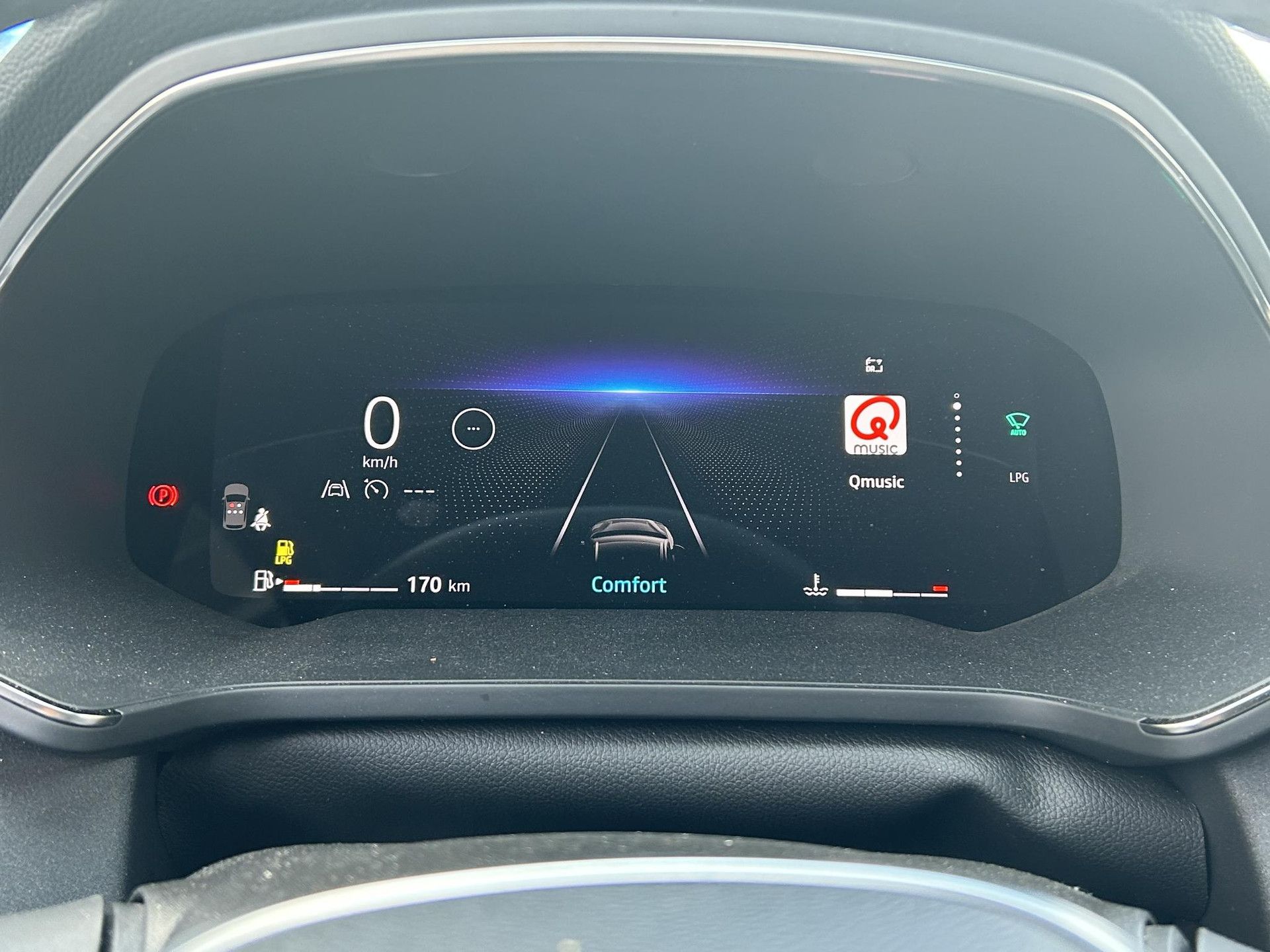 Renault Captur met kenteken HPJ-66-X – dashboard