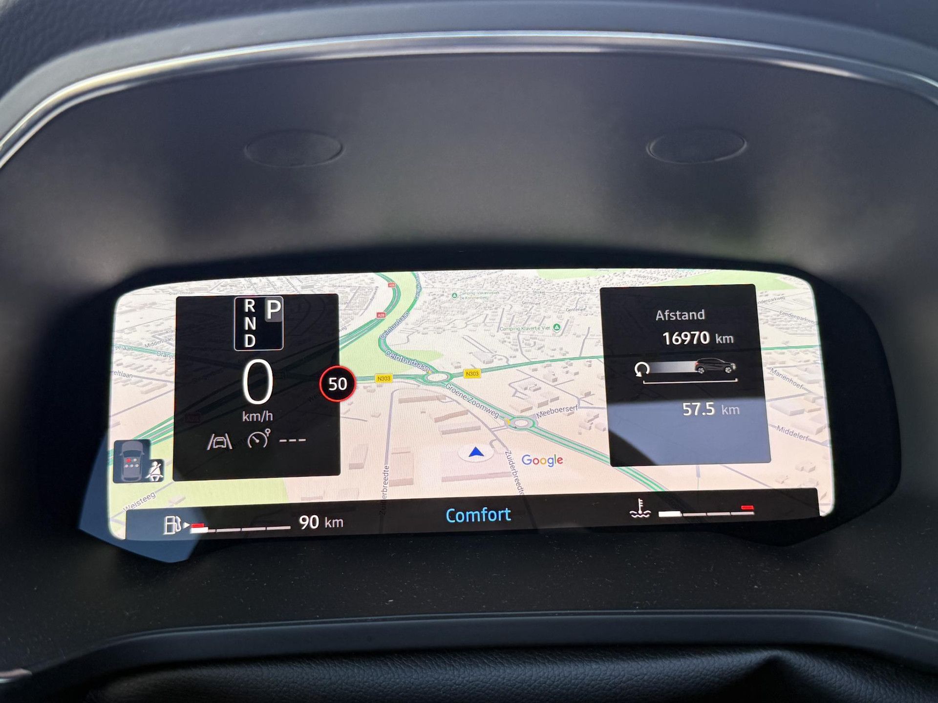 Renault Captur met kenteken JTK-37-X – dashboard
