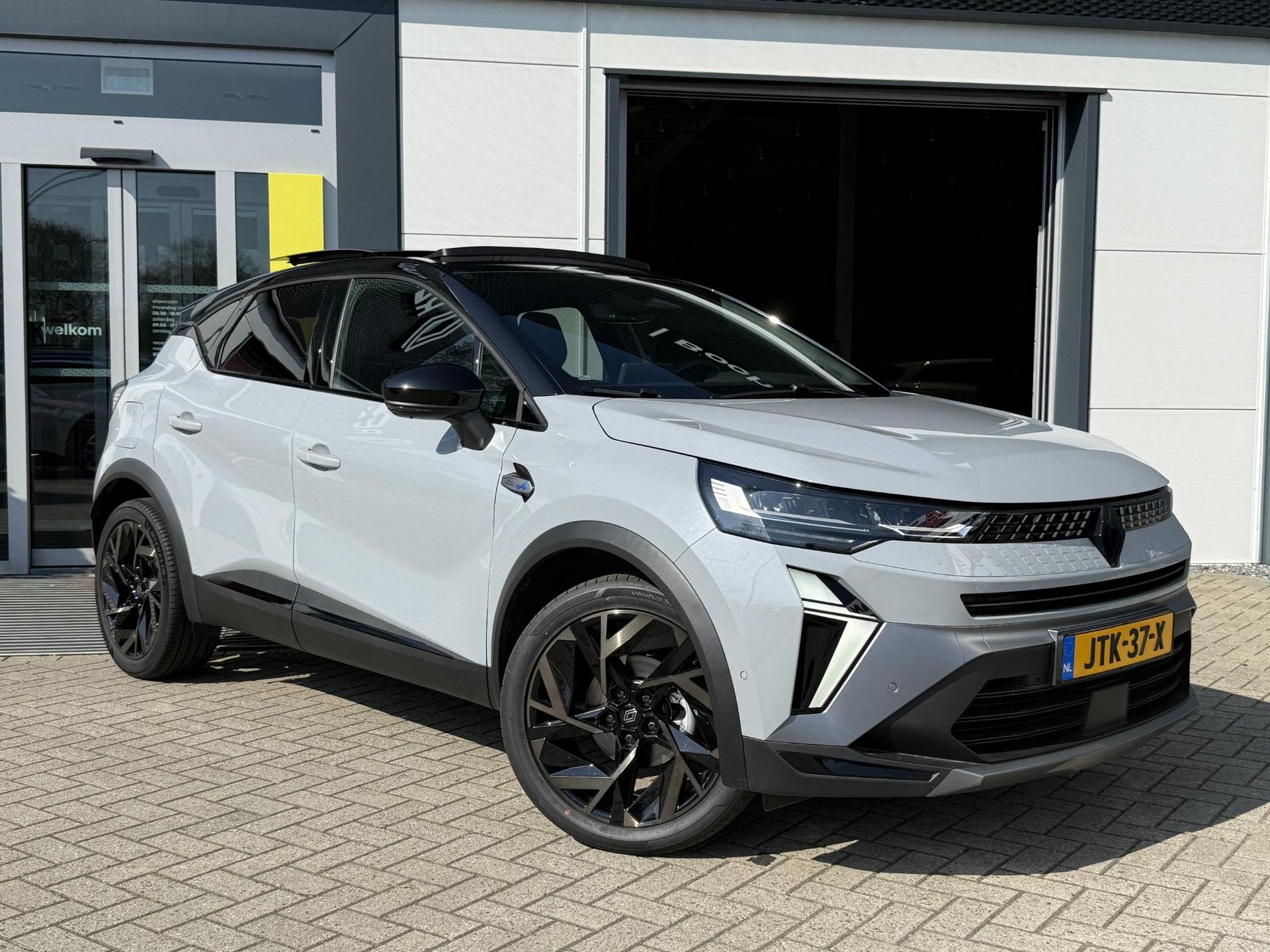 Renault Captur met kenteken JTK-37-X – detailfoto