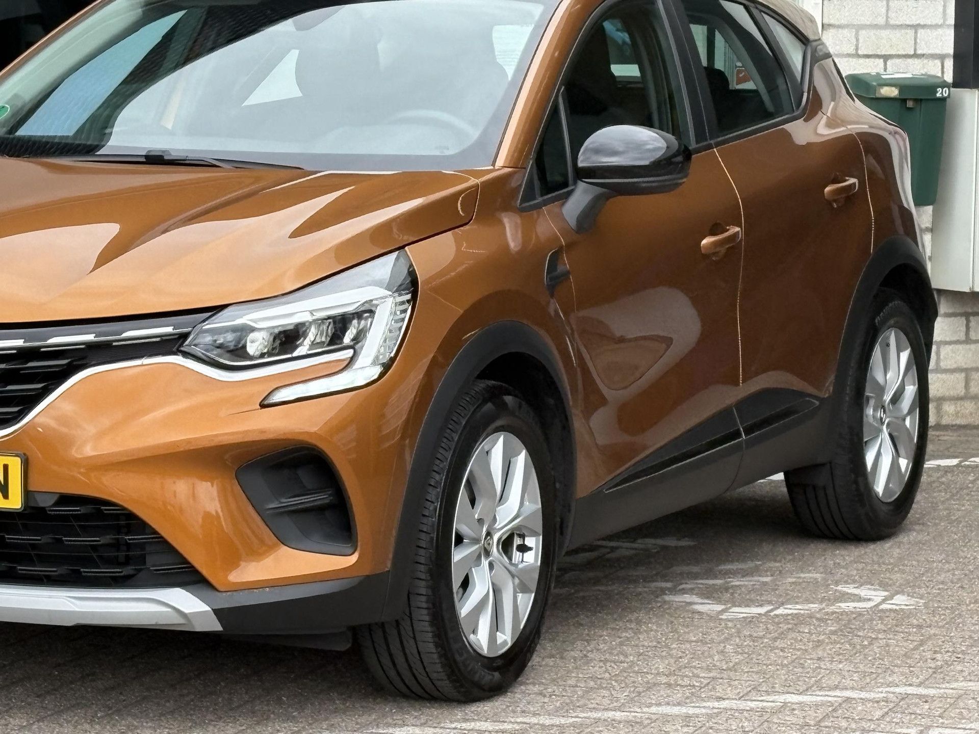 Renault Captur met kenteken K-048-DN – dashboard