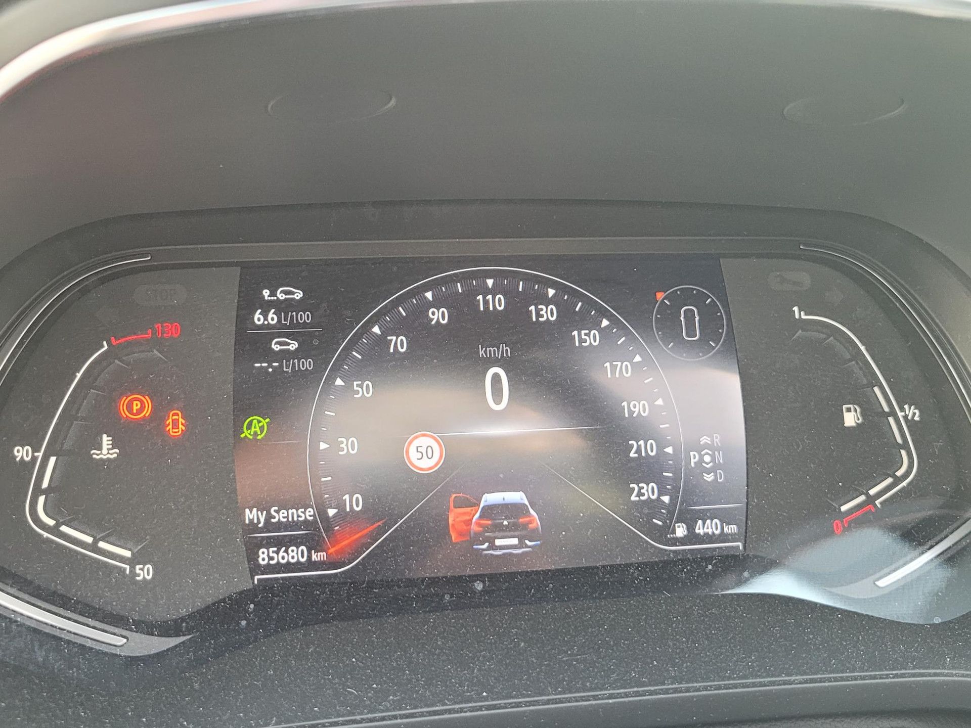 Renault Captur met kenteken K-214-VN – dashboard