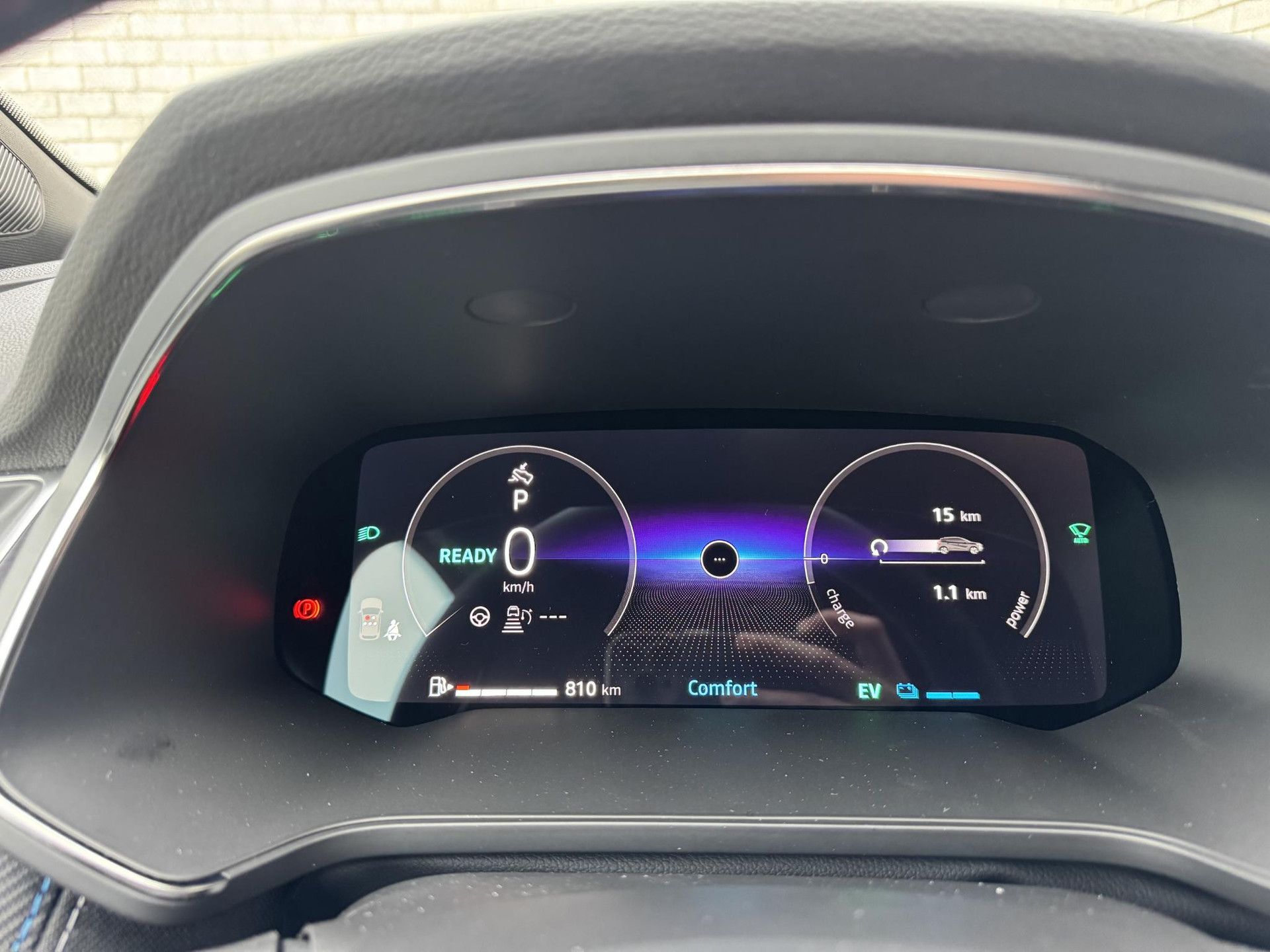 Renault Captur met kenteken KDX-90-X – dashboard