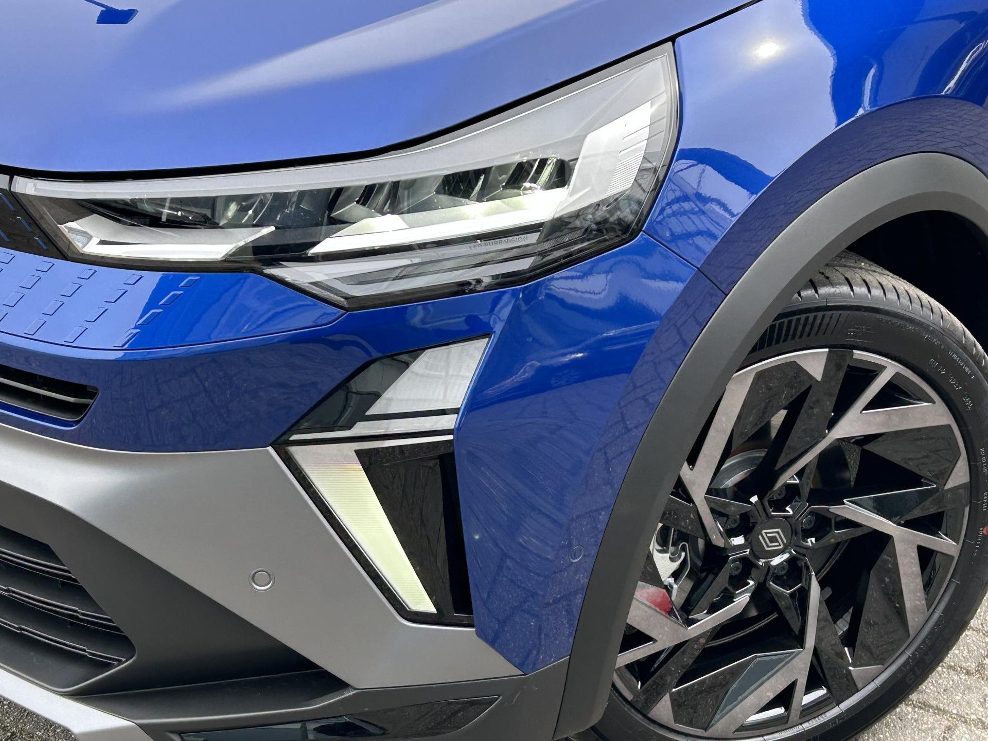 Renault Captur met kenteken KFB-33-X – achteraanzicht