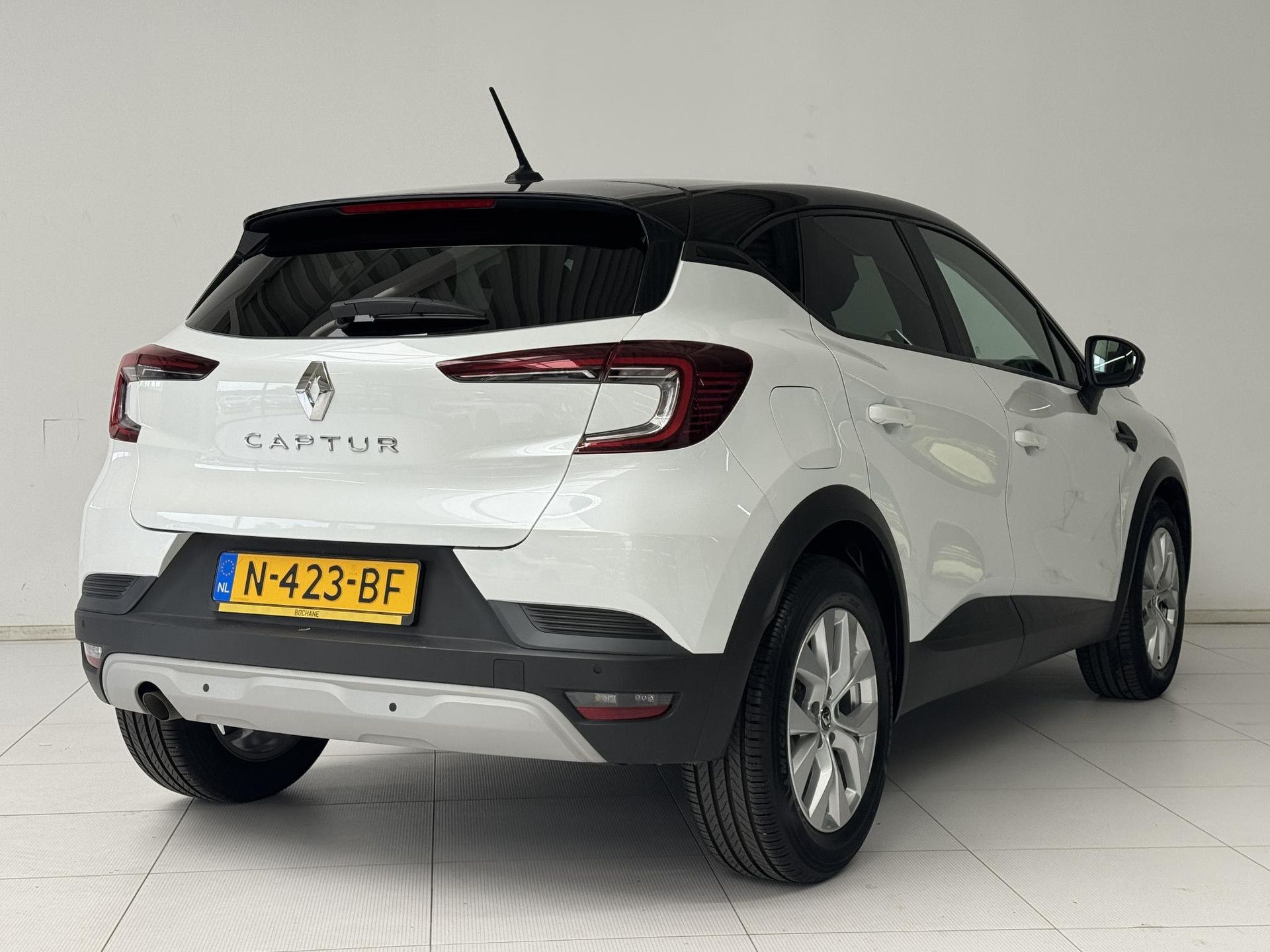 Renault Captur met kenteken N-423-BF – achteraanzicht