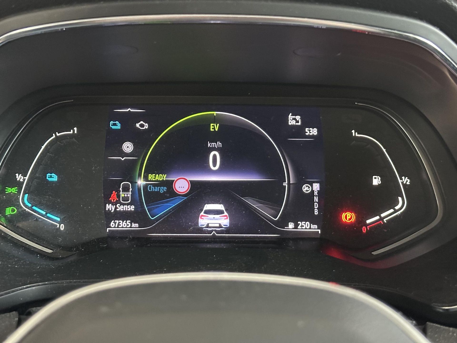 Renault Captur met kenteken P-993-PT – dashboard