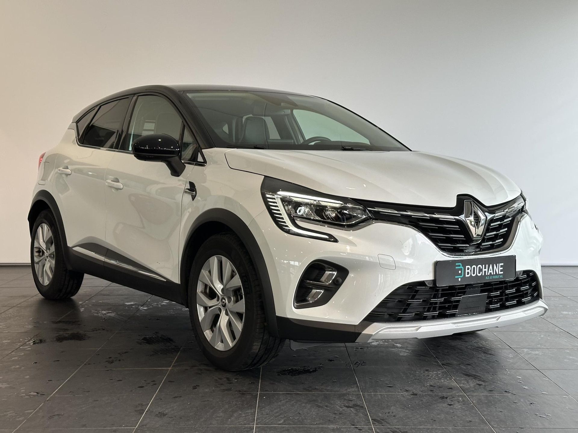 Renault Captur met kenteken P-993-PT – detailfoto