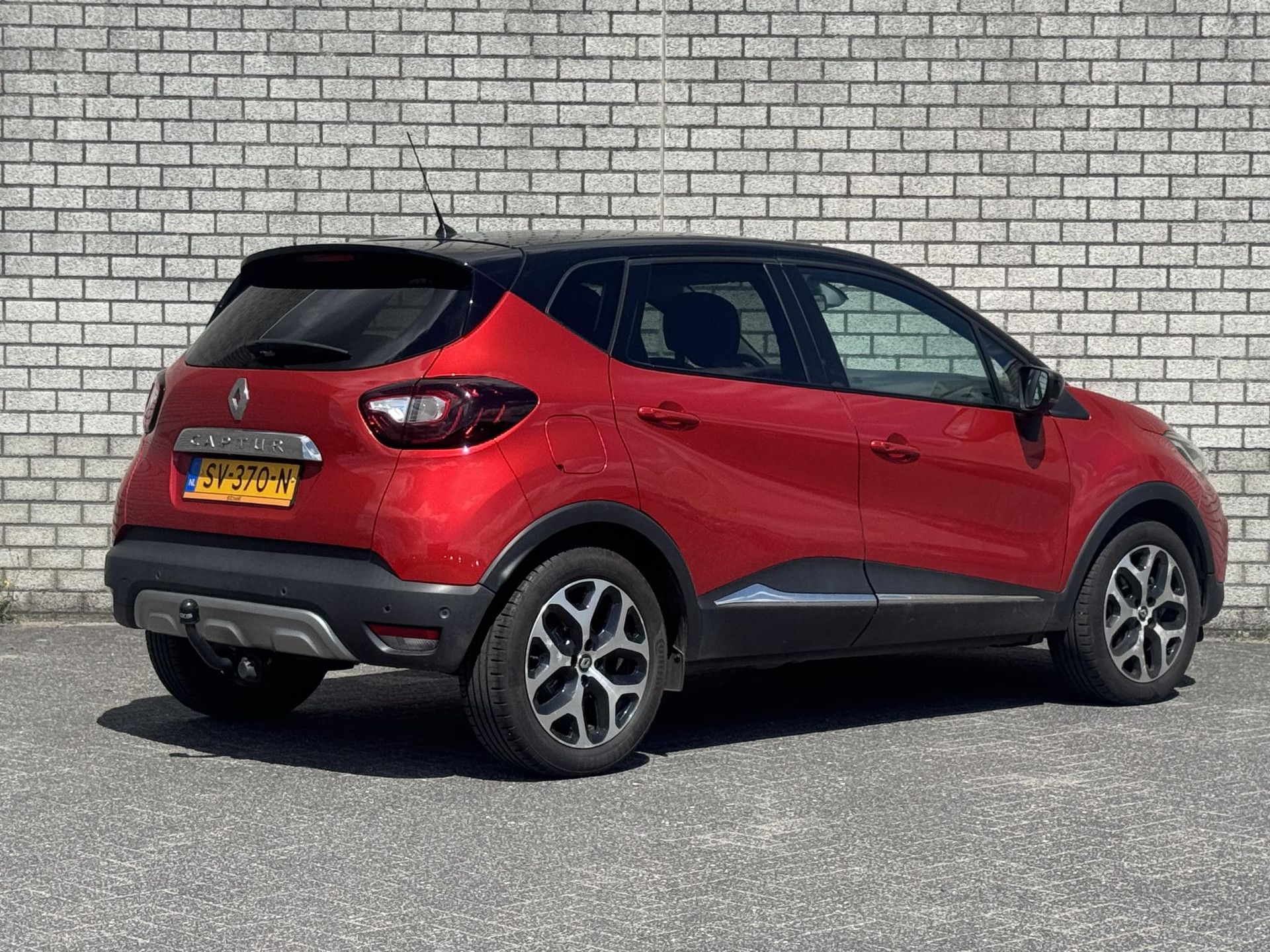 Renault Captur met kenteken SV-370-N – achteraanzicht