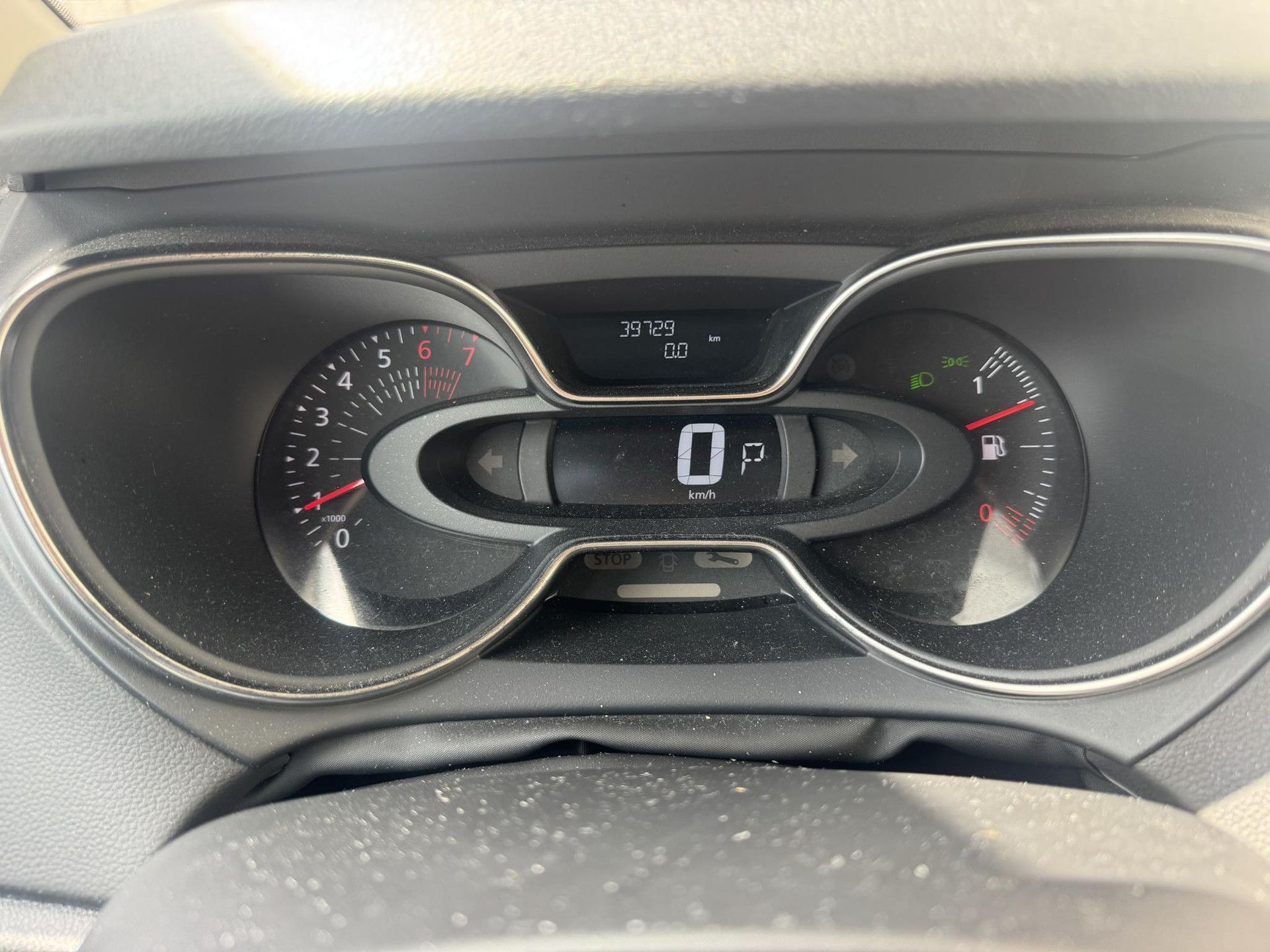 Renault Captur met kenteken SV-370-N – dashboard