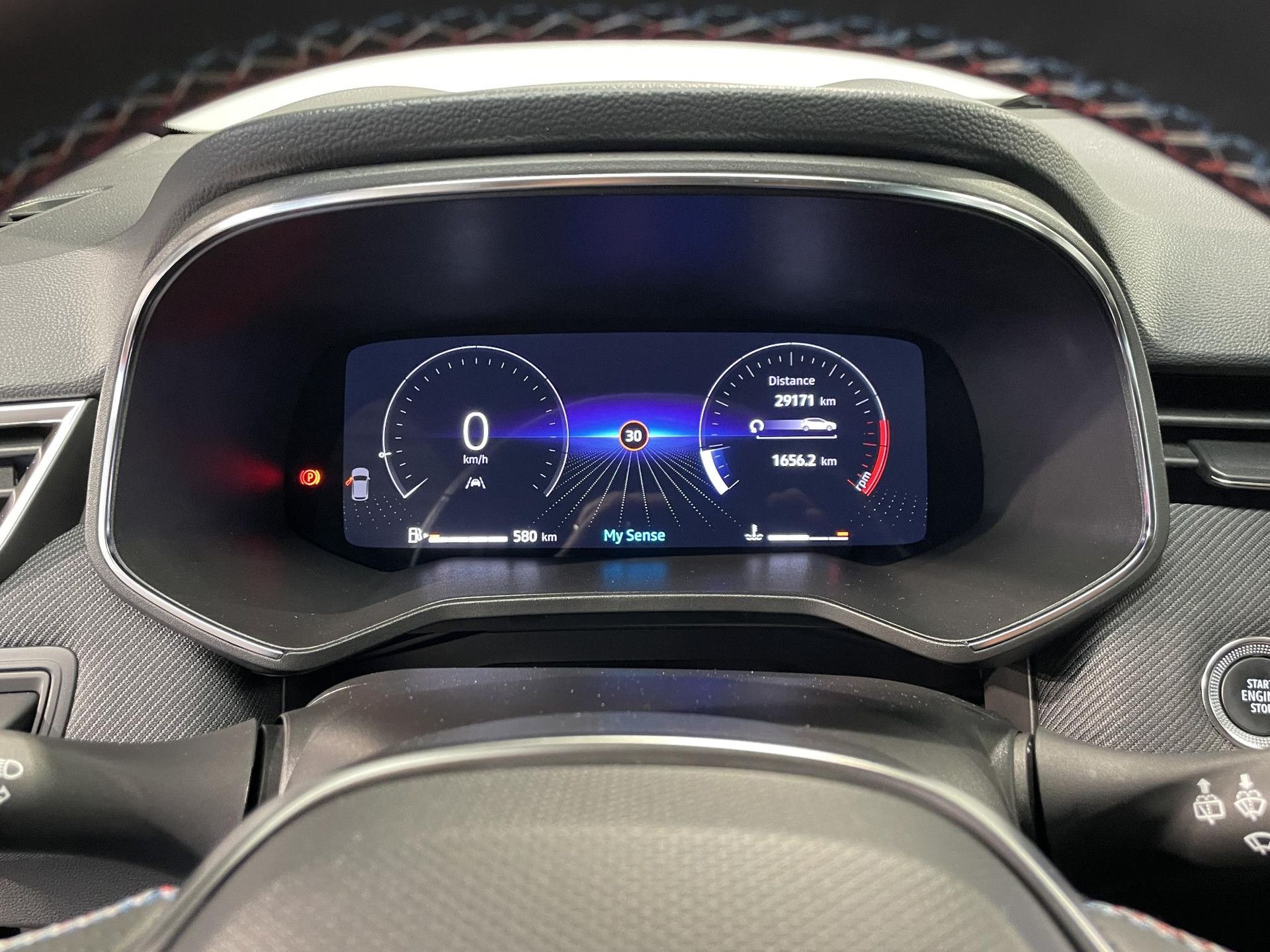 Renault Clio met kenteken GLJ-82-R – dashboard