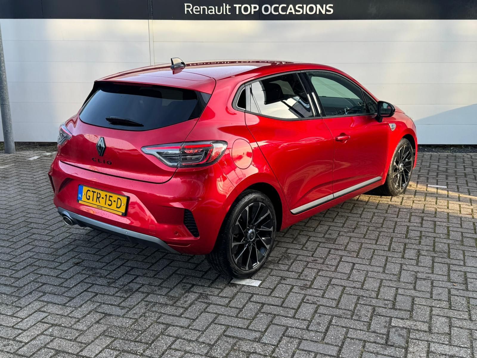 Renault Clio met kenteken GTR-15-D – achteraanzicht
