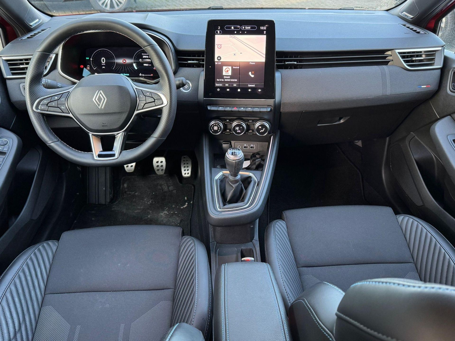 Renault Clio met kenteken GTR-15-D – interieur