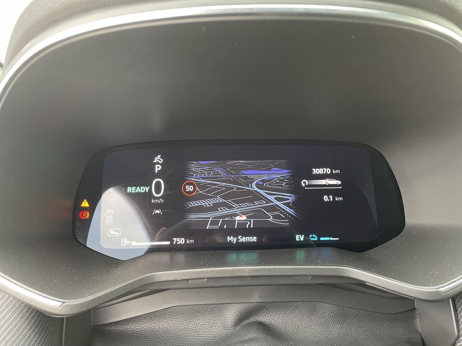 Renault Clio met kenteken JBK-65-S – dashboard