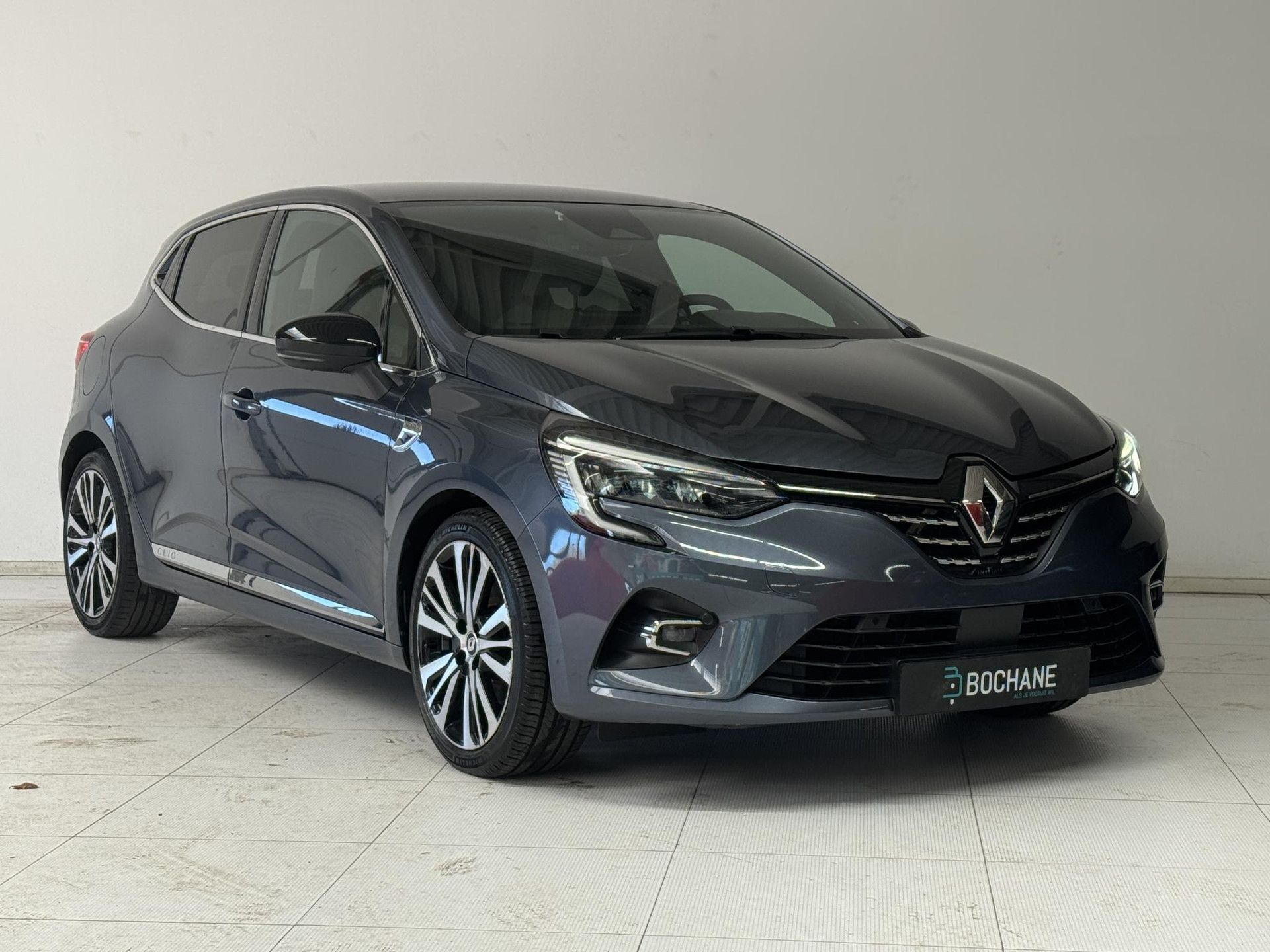 Renault Clio met kenteken P-368-DZ – detailfoto