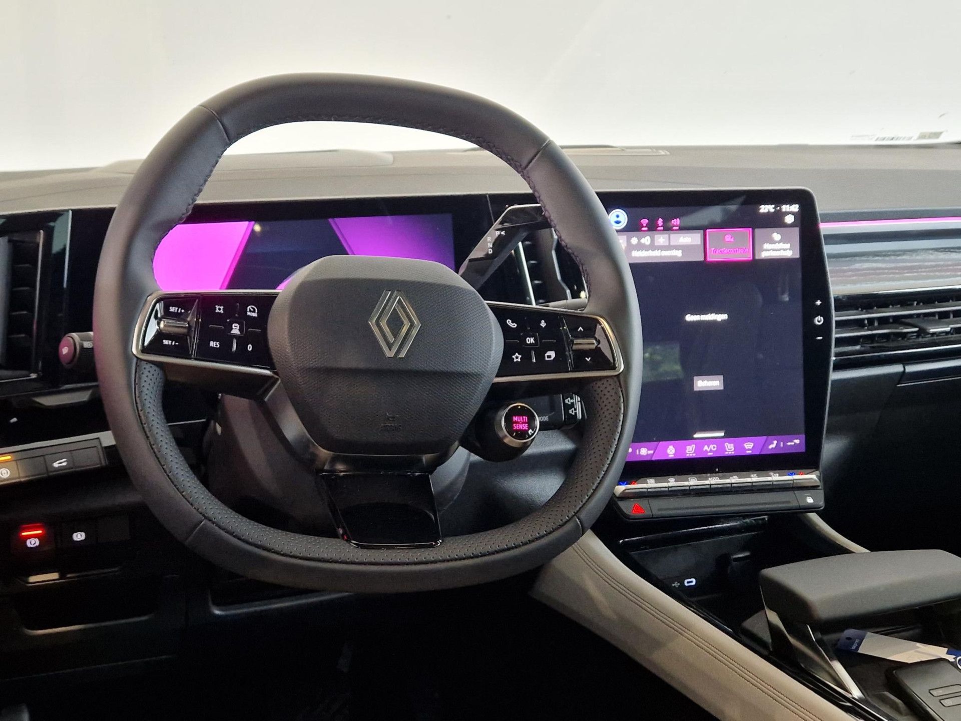 Renault Espace met kenteken GDB-47-T – interieur