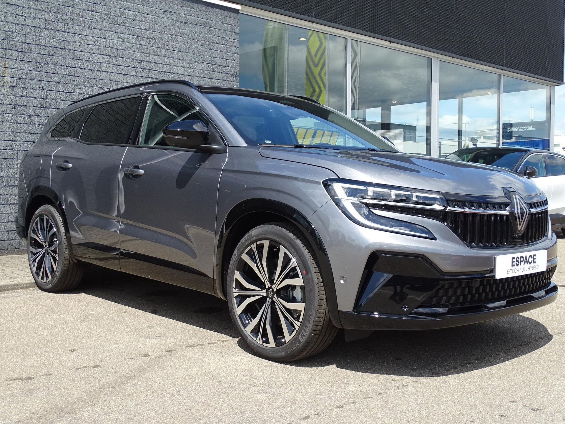 Renault Espace met kenteken HVF-36-L – detailfoto