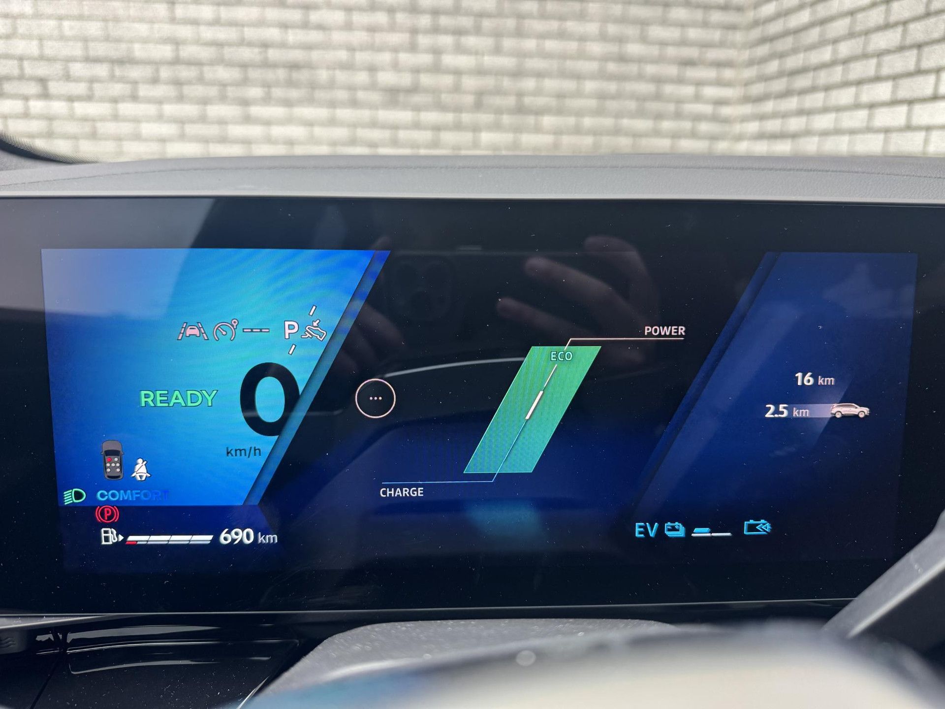 Renault Espace met kenteken JKJ-26-F – dashboard