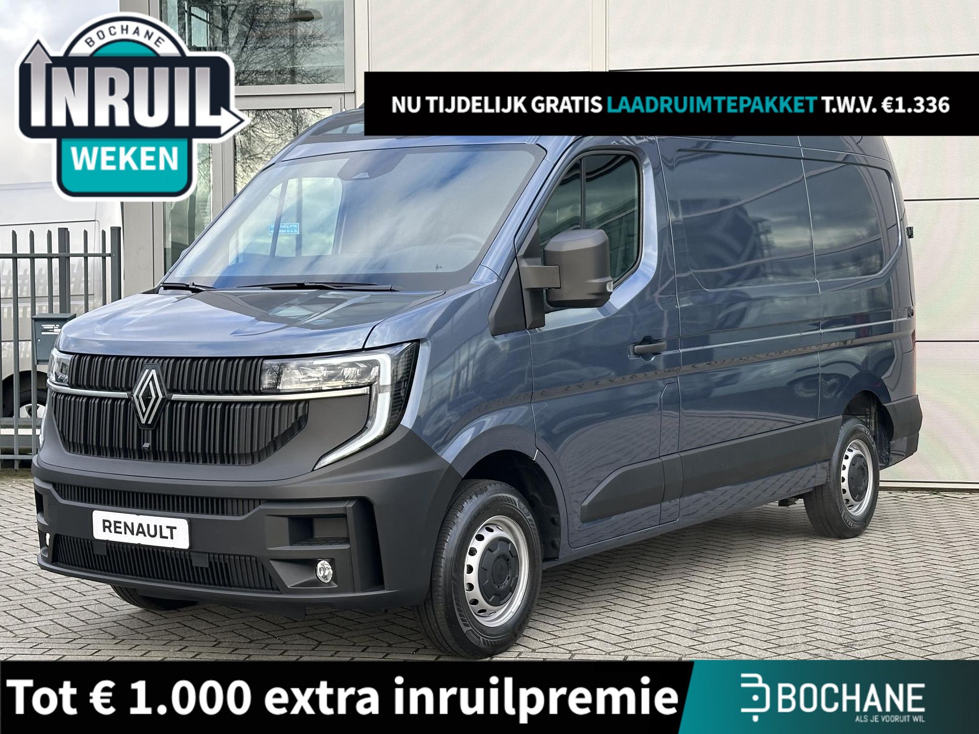 Renault Master met kenteken V-17-KRJ – vooraanzicht