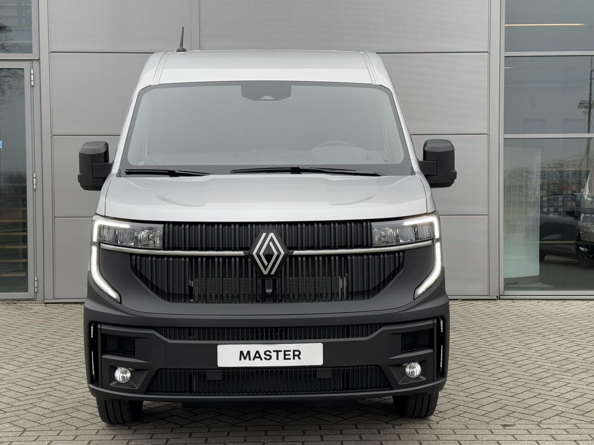 Renault Master met kenteken V-77-KRH – dashboard