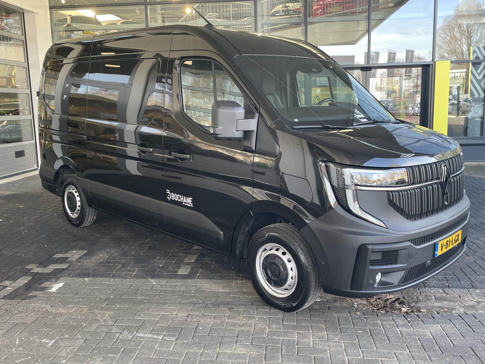 Renault Master met kenteken V-81-LGK – detailfoto